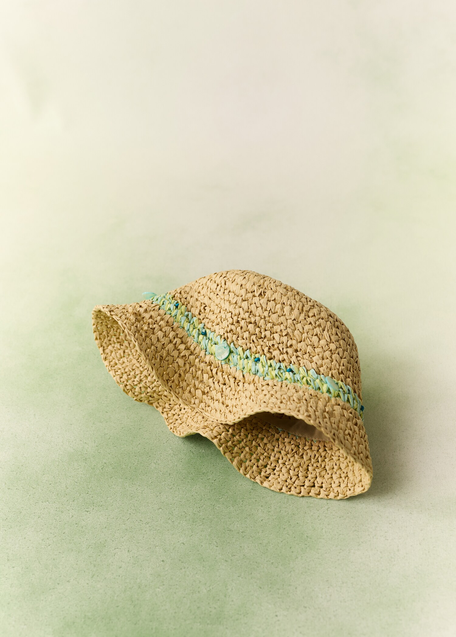 Raffia beaded hat - Details of the article 5