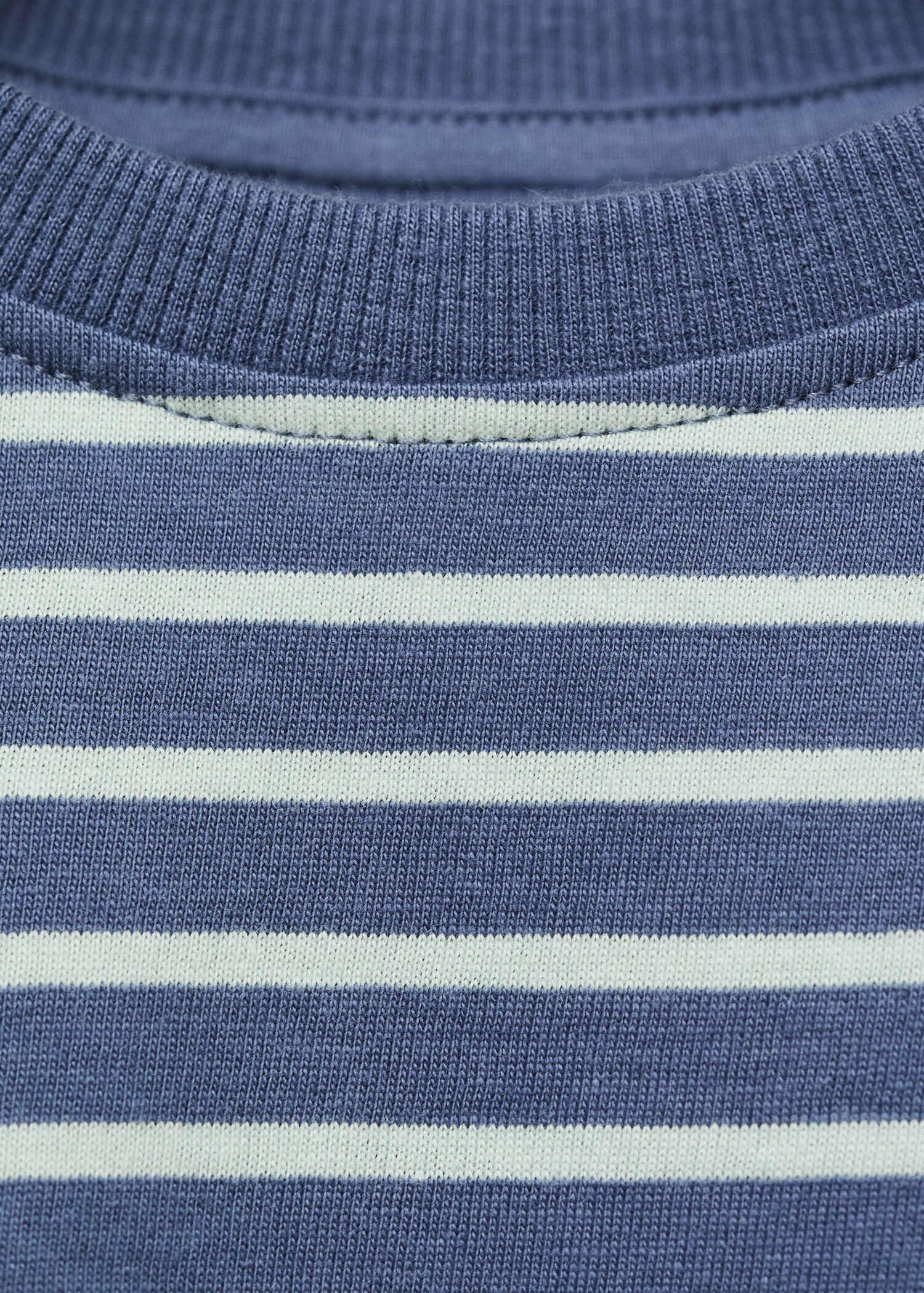 Gestreept katoenen T-shirt - Detail van het artikel 8