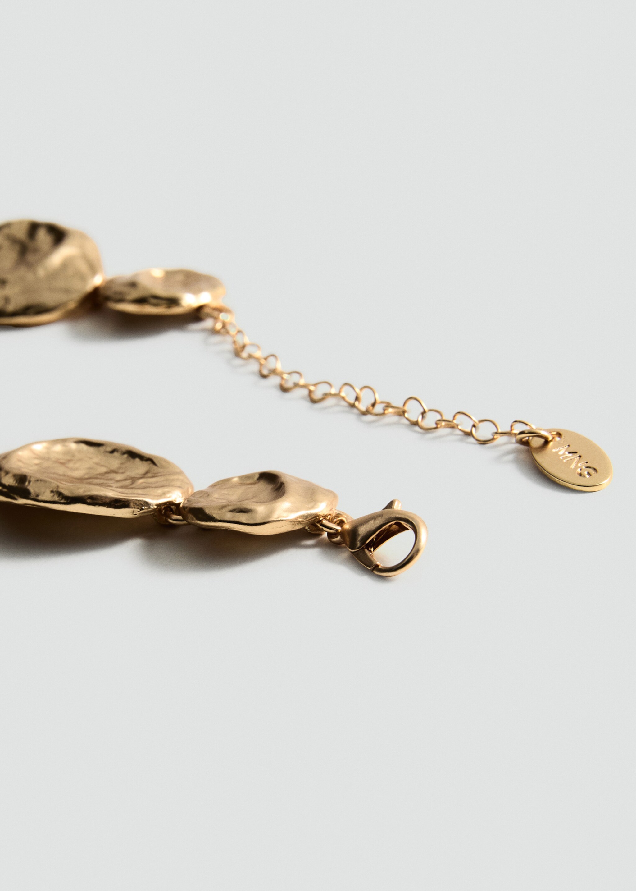 Textured coin necklace - Medium plane, Gold. Ref: 87037701-00.