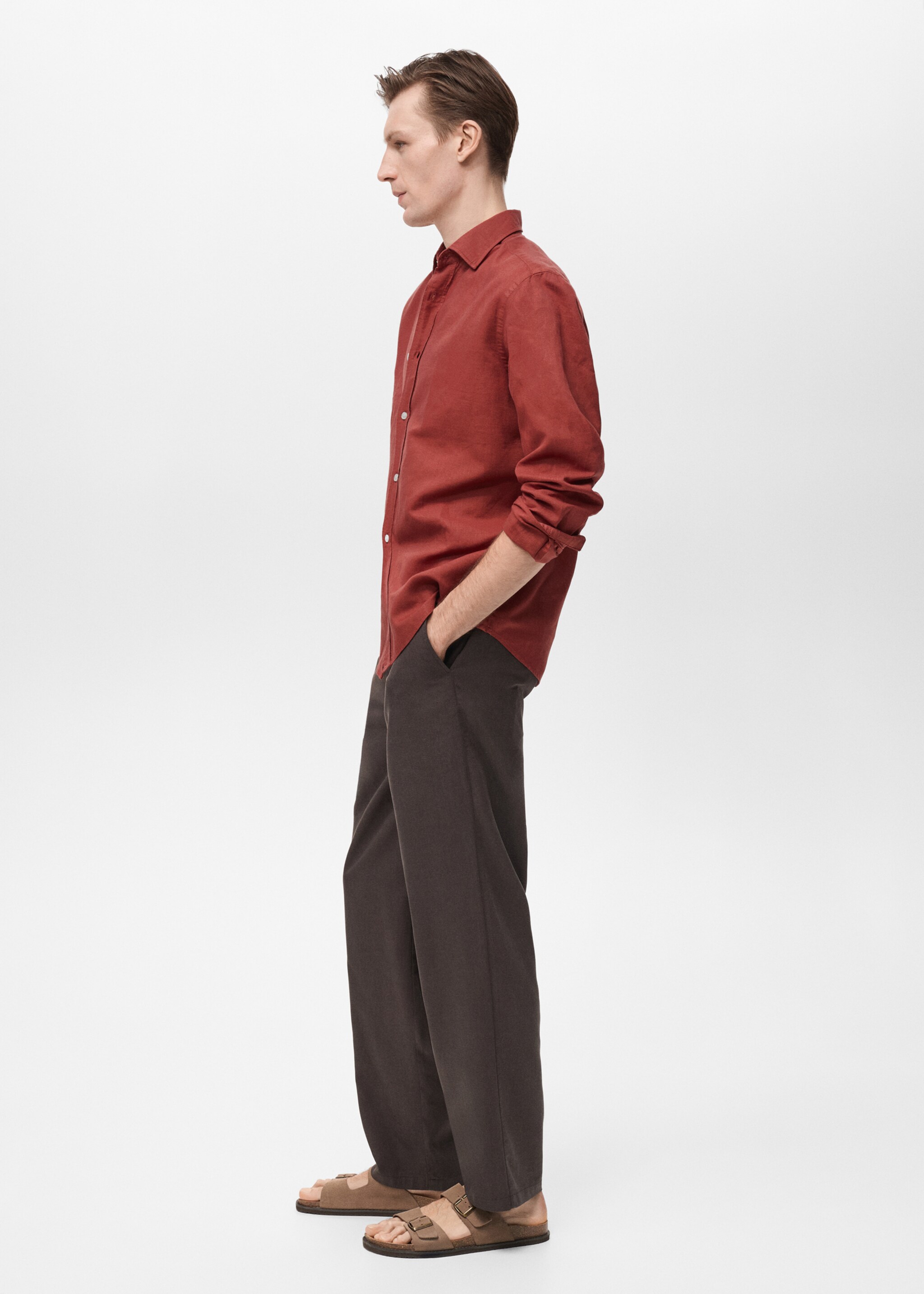 Linen-blend shirt - Details of the article 2, Red. Ref: 87037891-00.