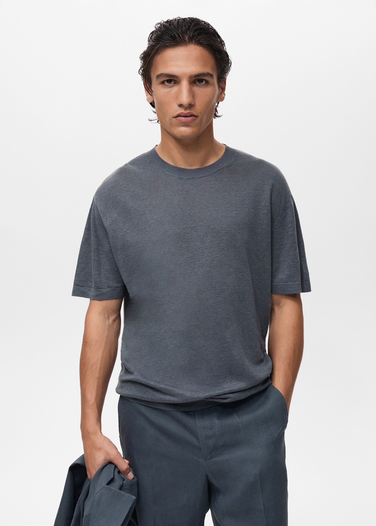 100% linen t-shirt with ribbed trim - Medium plane