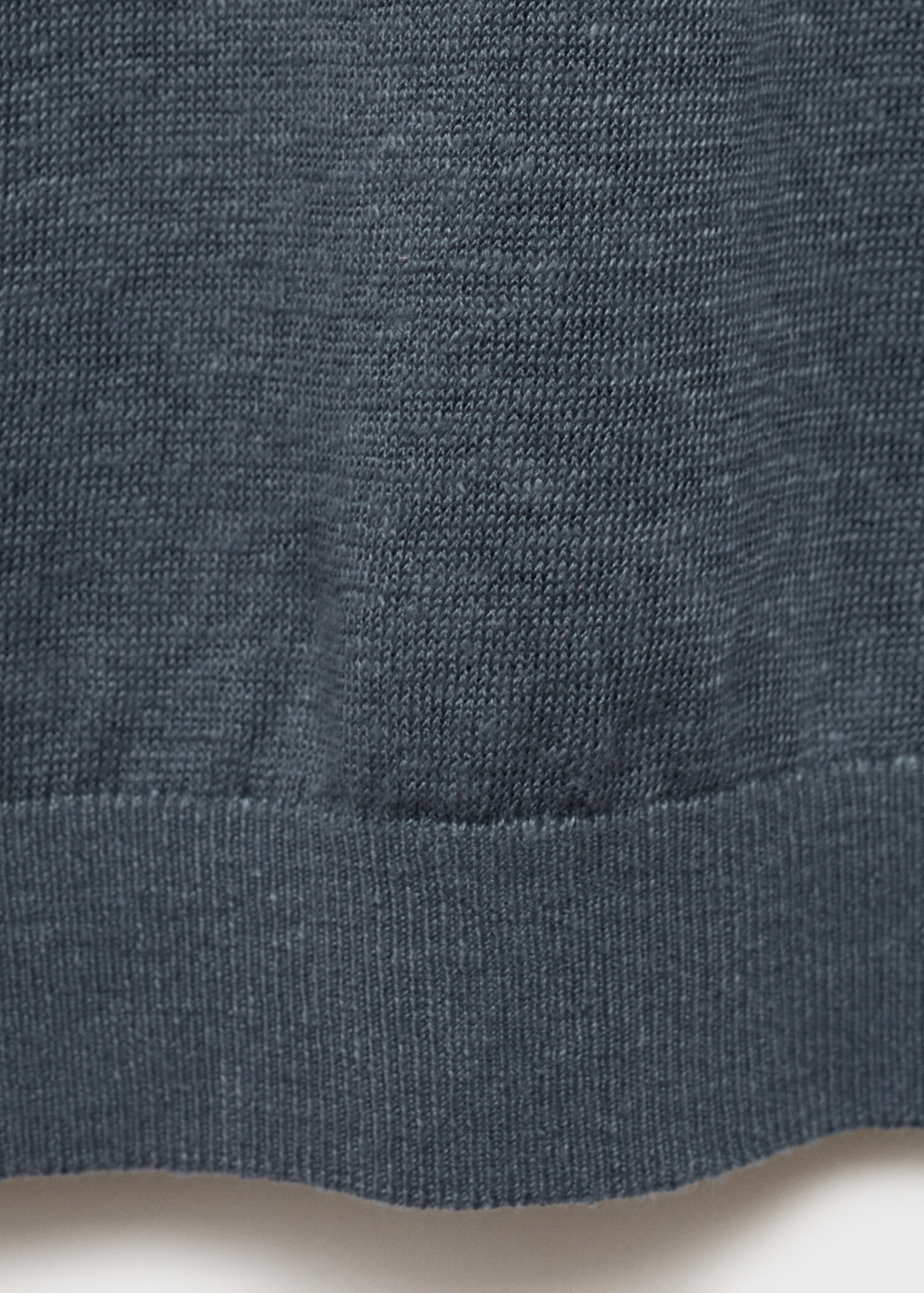 100% linen t-shirt with ribbed trim - Details of the article 8