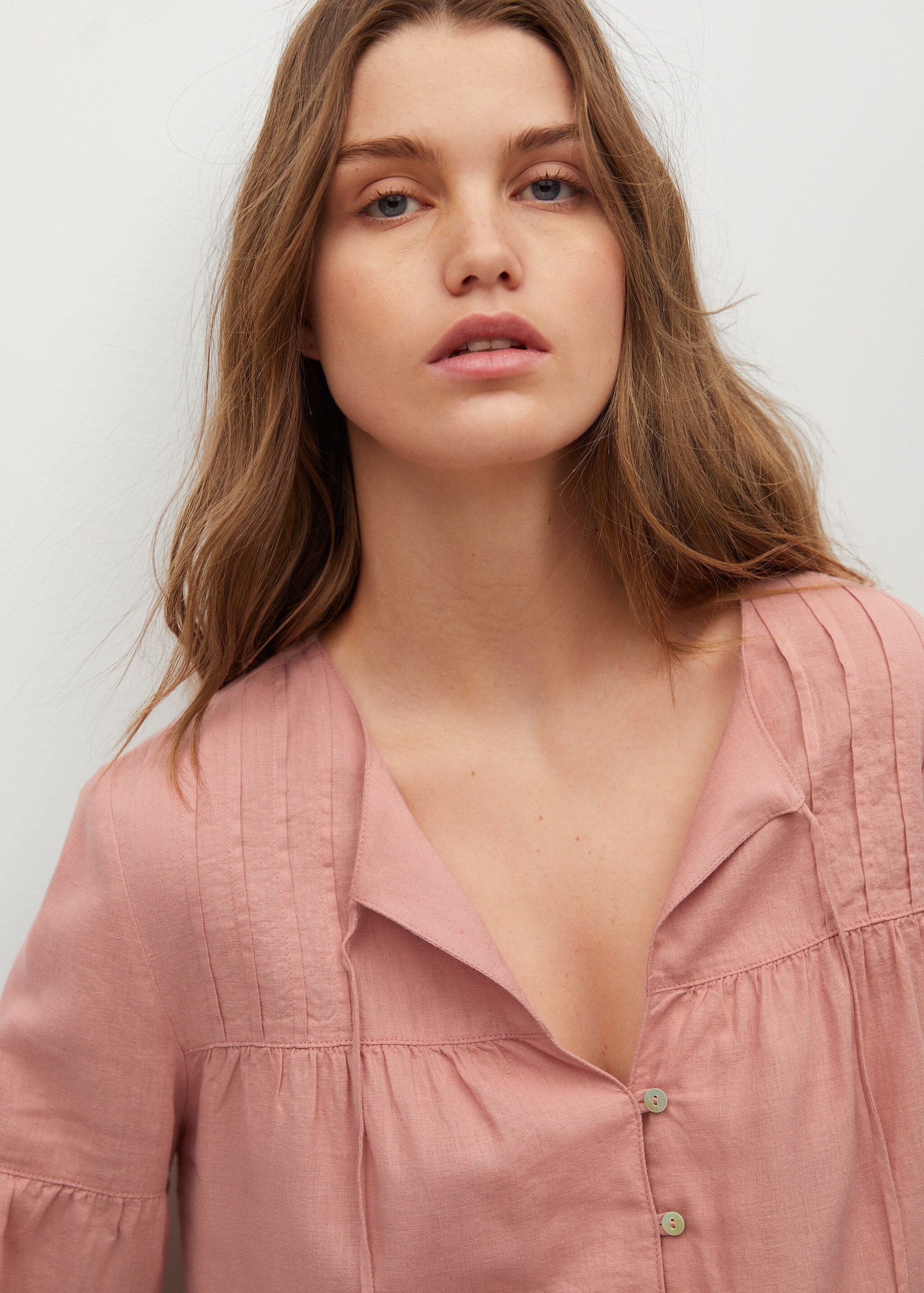 Button linen-blend blouse - Details of the article 1
