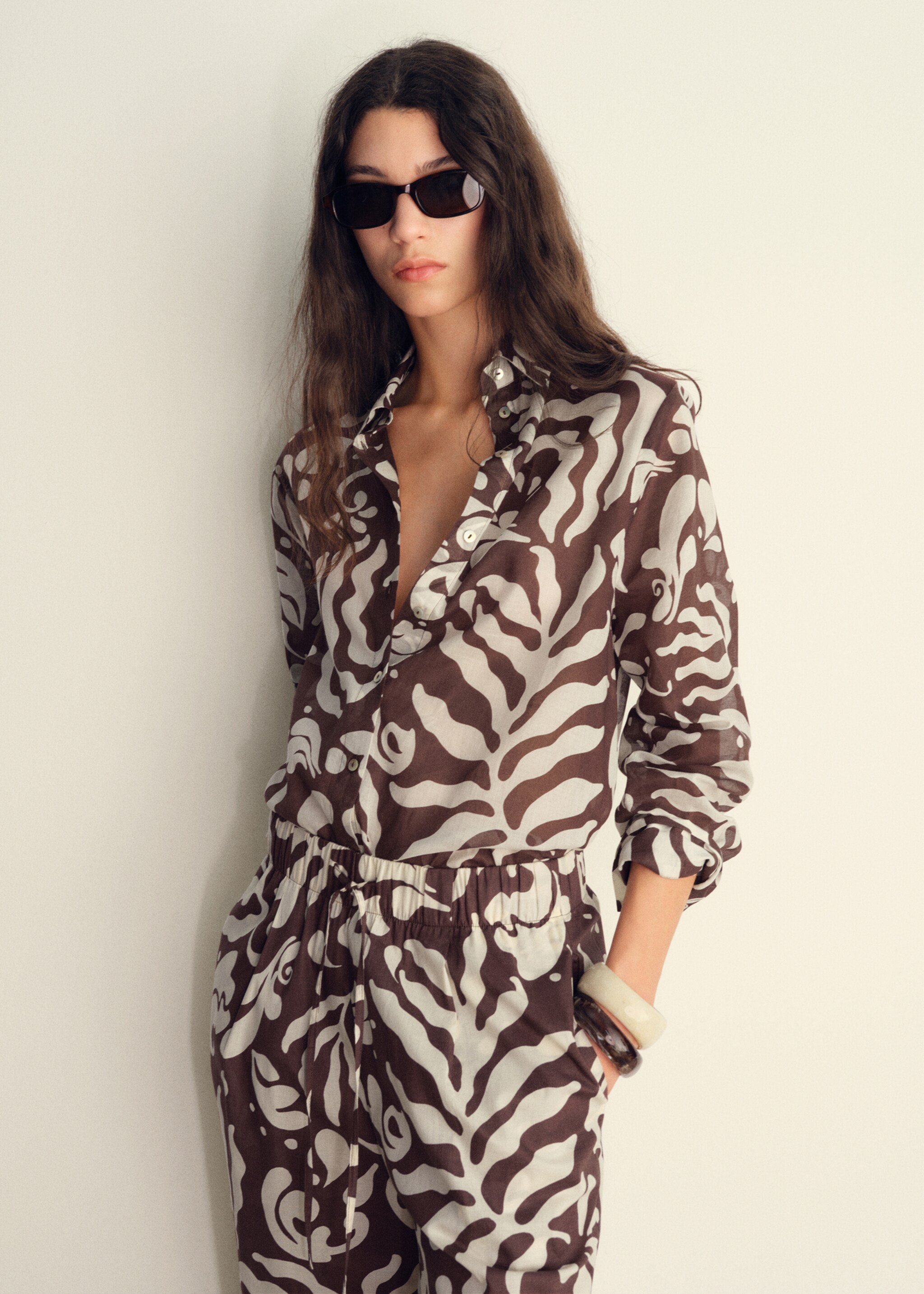 Camisa algodón estampada - Plano medio, Marrón. Ref: 87038644-00.