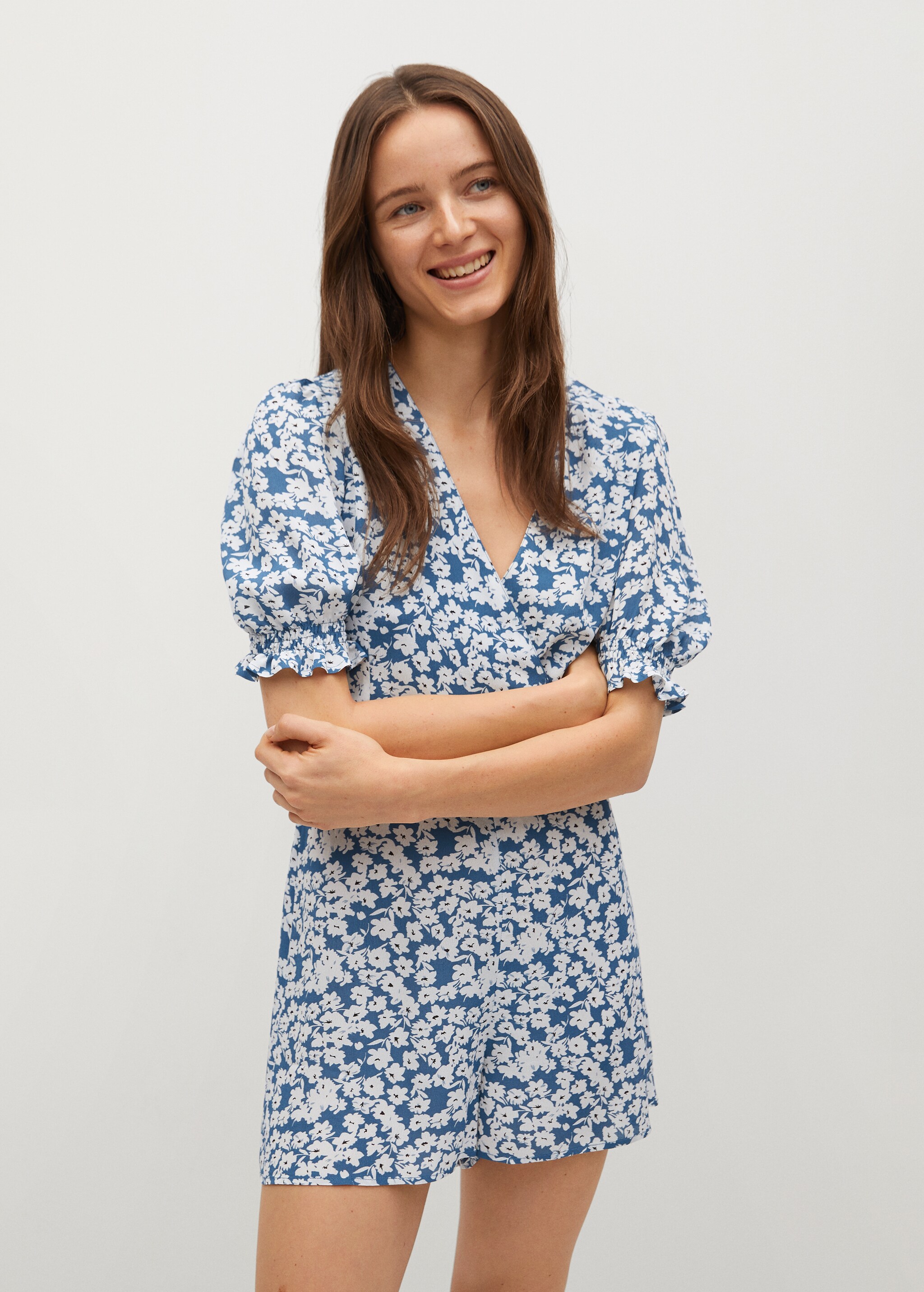 Mono estampado floral - Plano medio