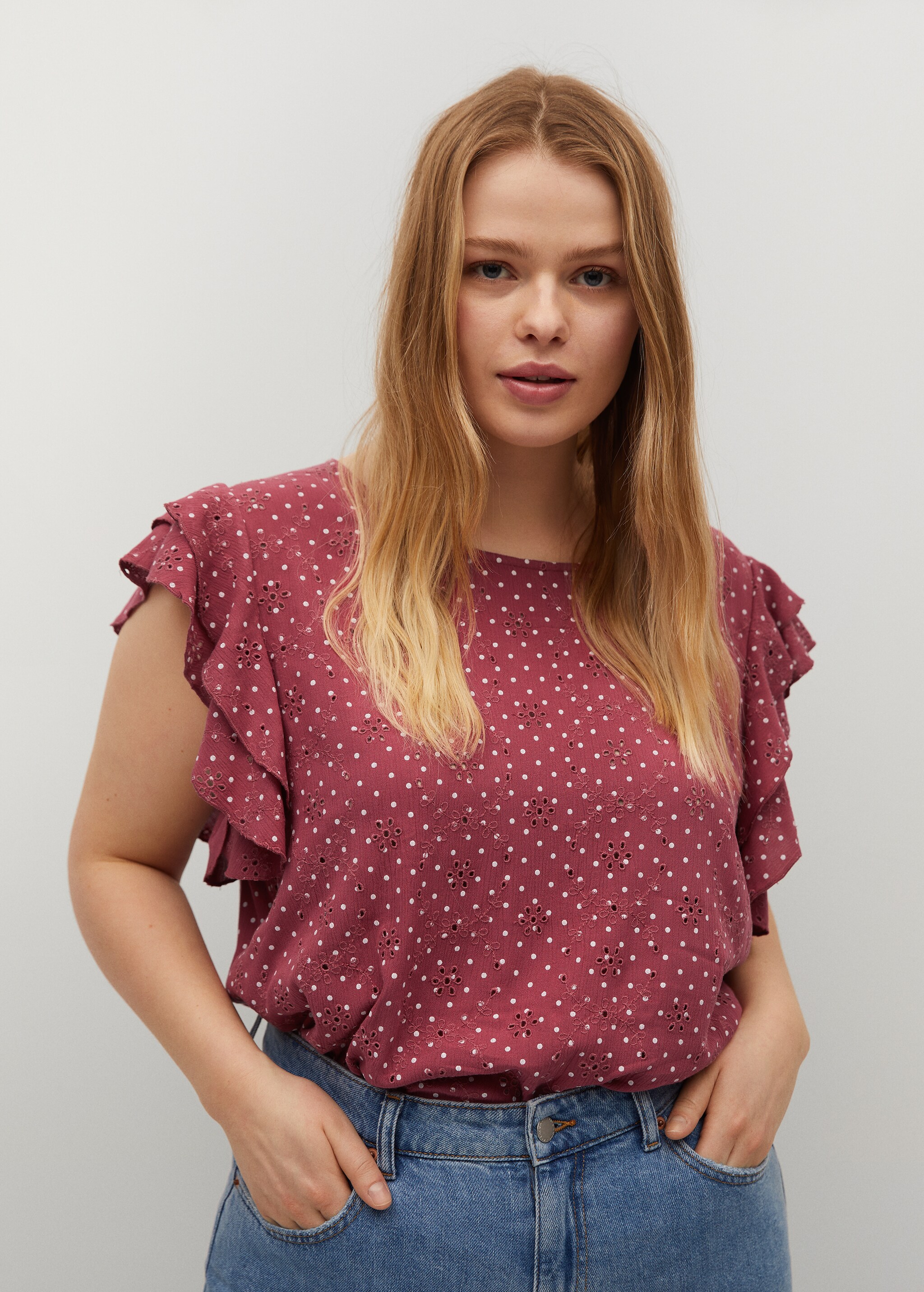 Blusa estampada bordada - Plano medio