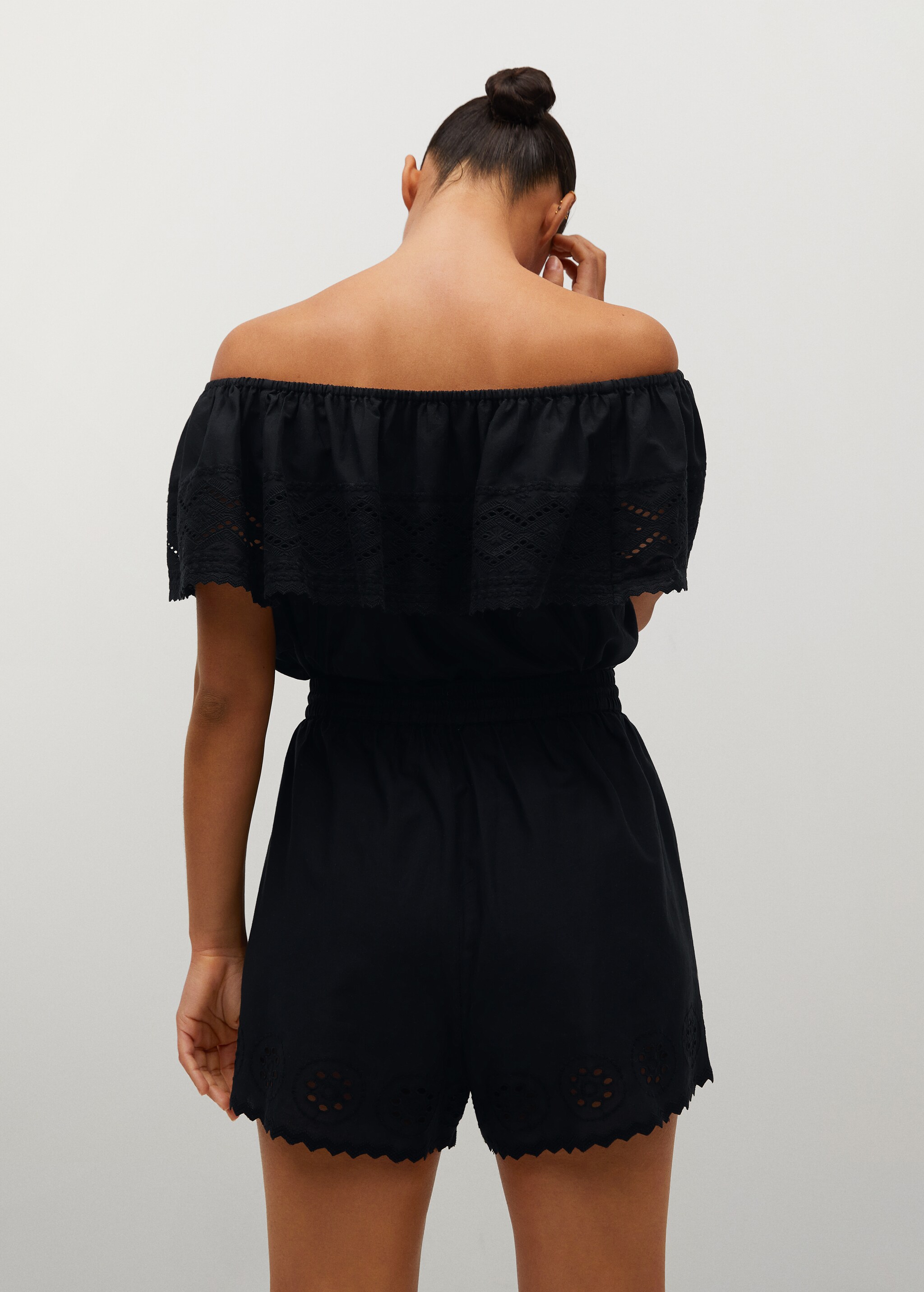 Blusa escote barco bordada - Reverso del artículo