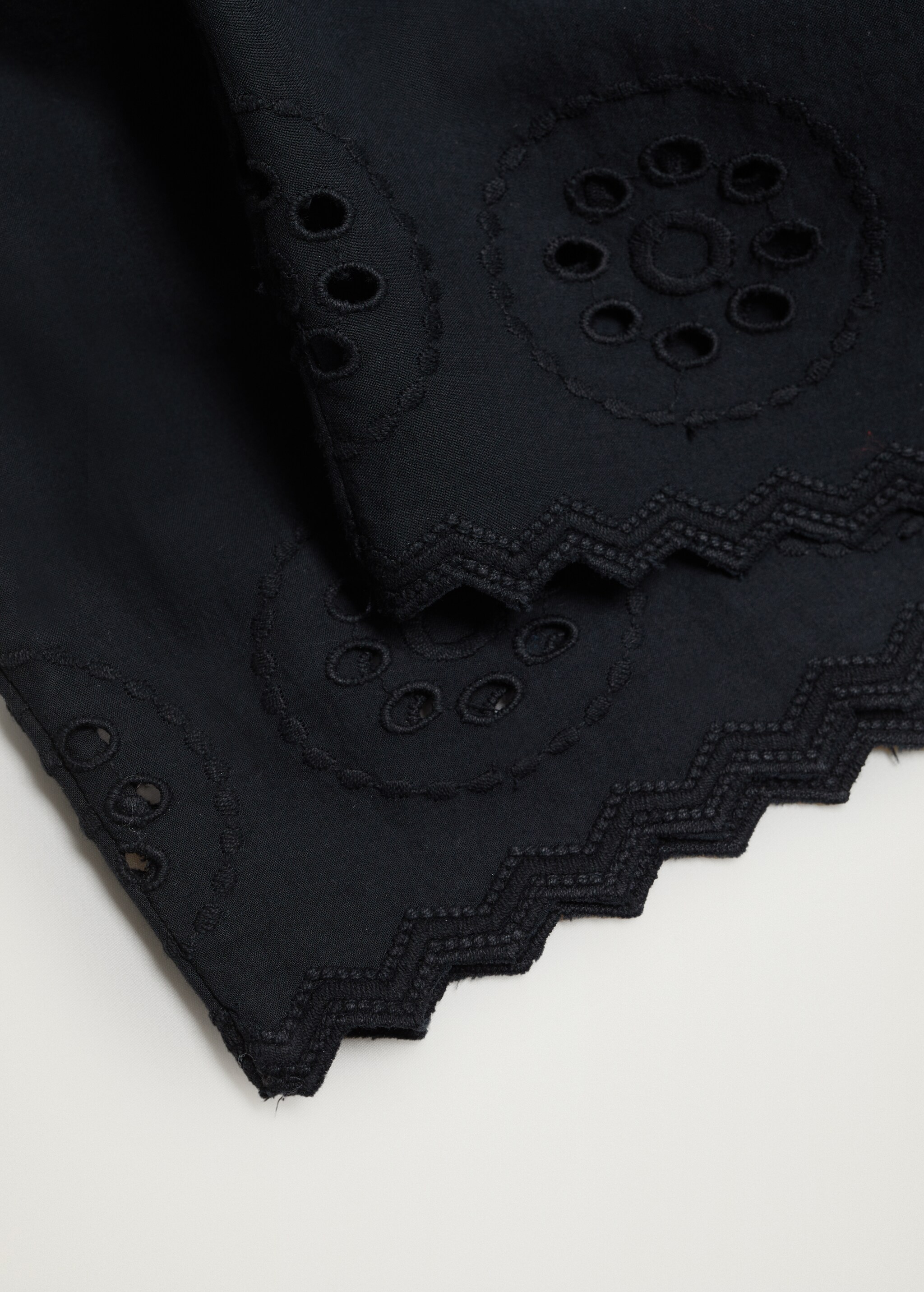Embroidered cotton shorts - Details of the article 8