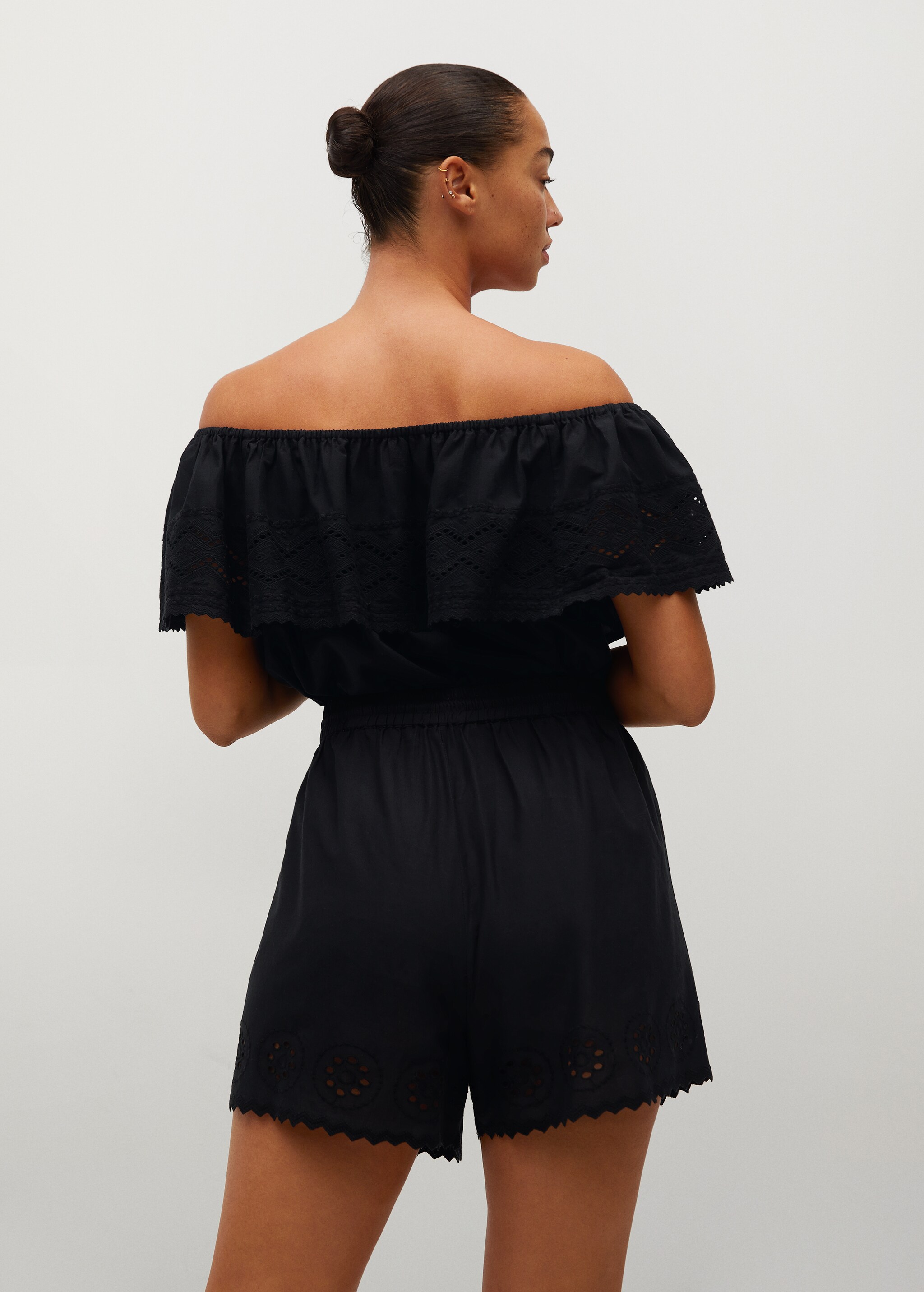 Embroidered cotton shorts - Reverse of the article