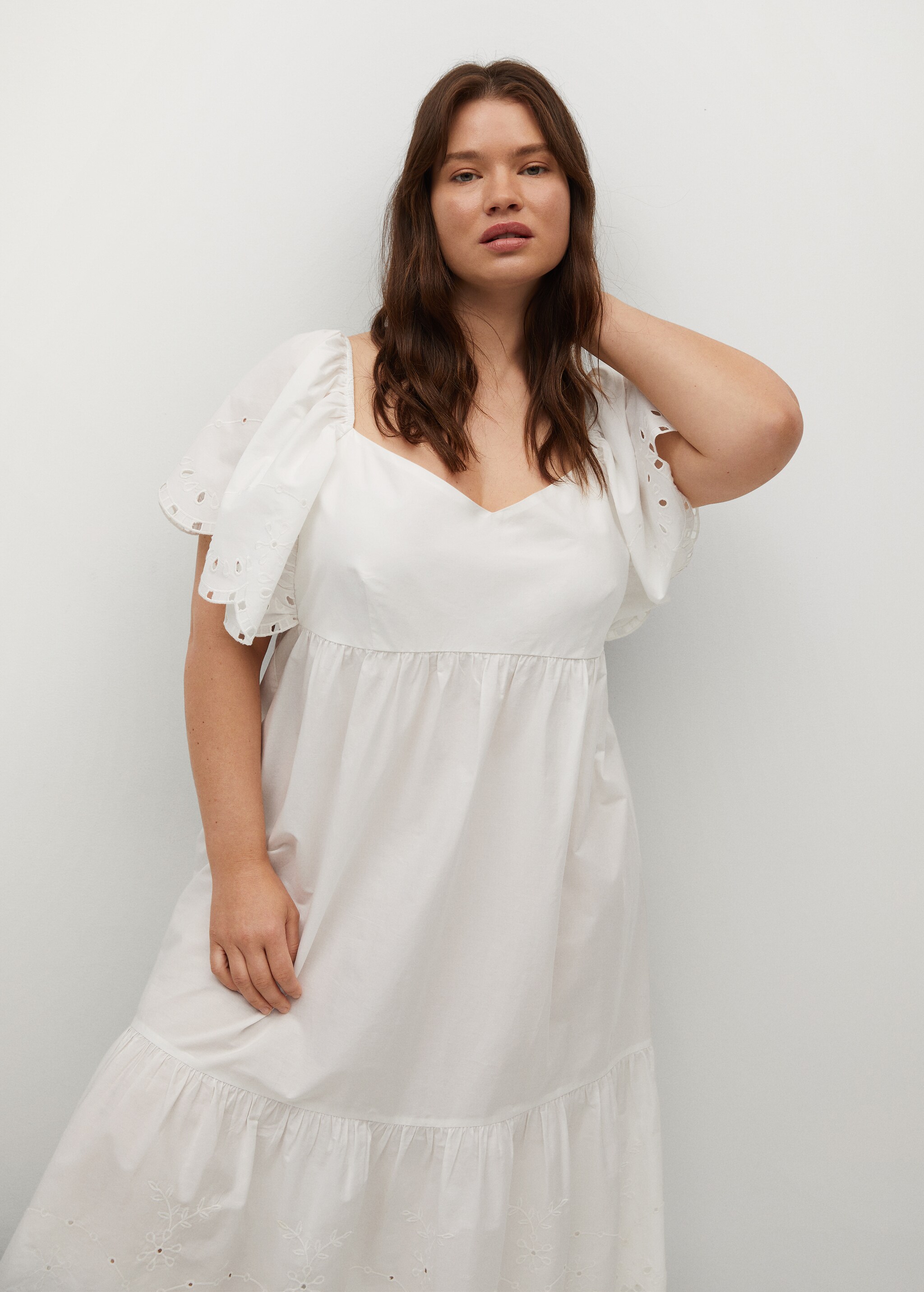 Vestido bordado algodón - Plano medio