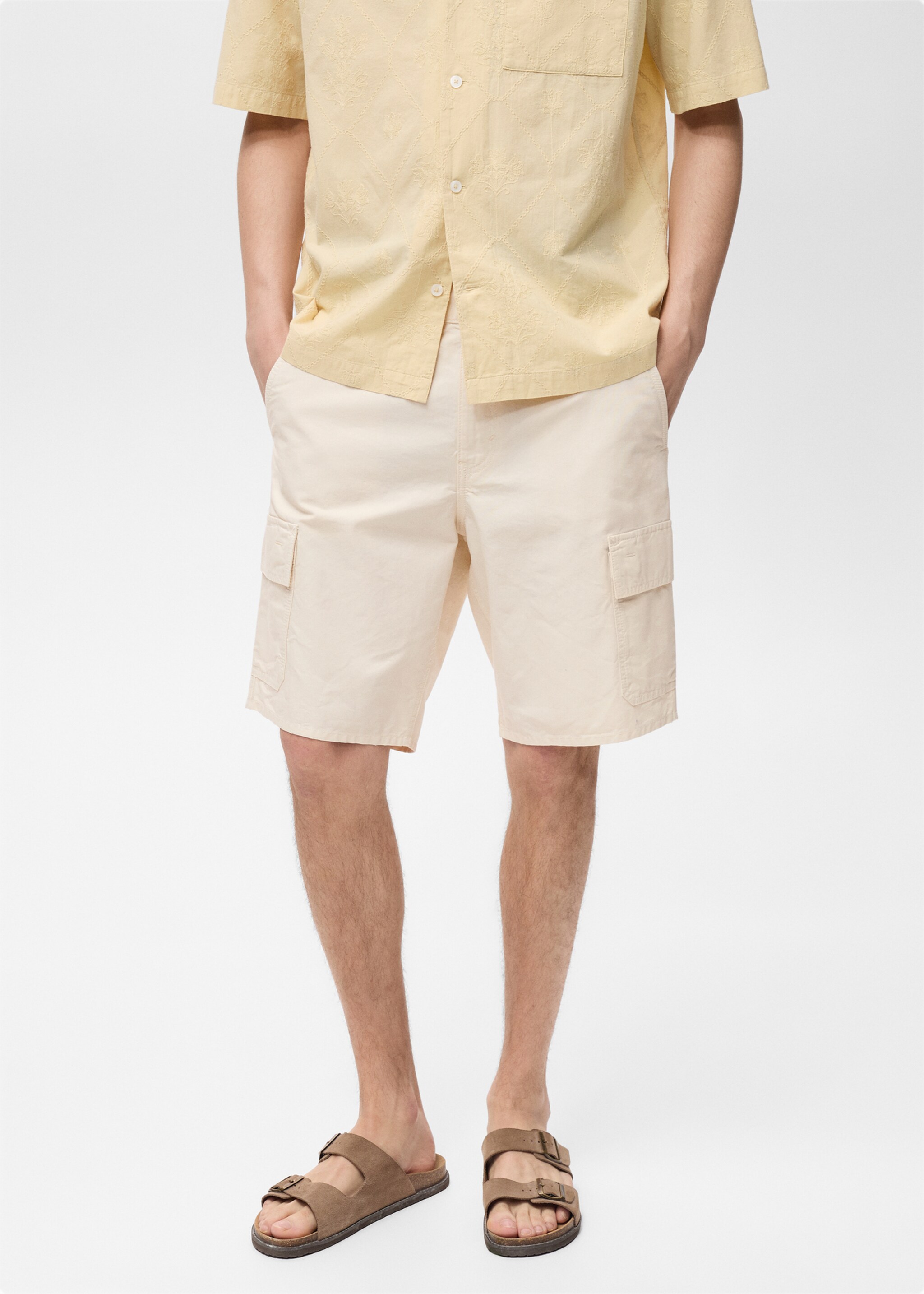 Cargo Bermuda shorts - Medium plane, Ivory White. Ref: 87039205-00.