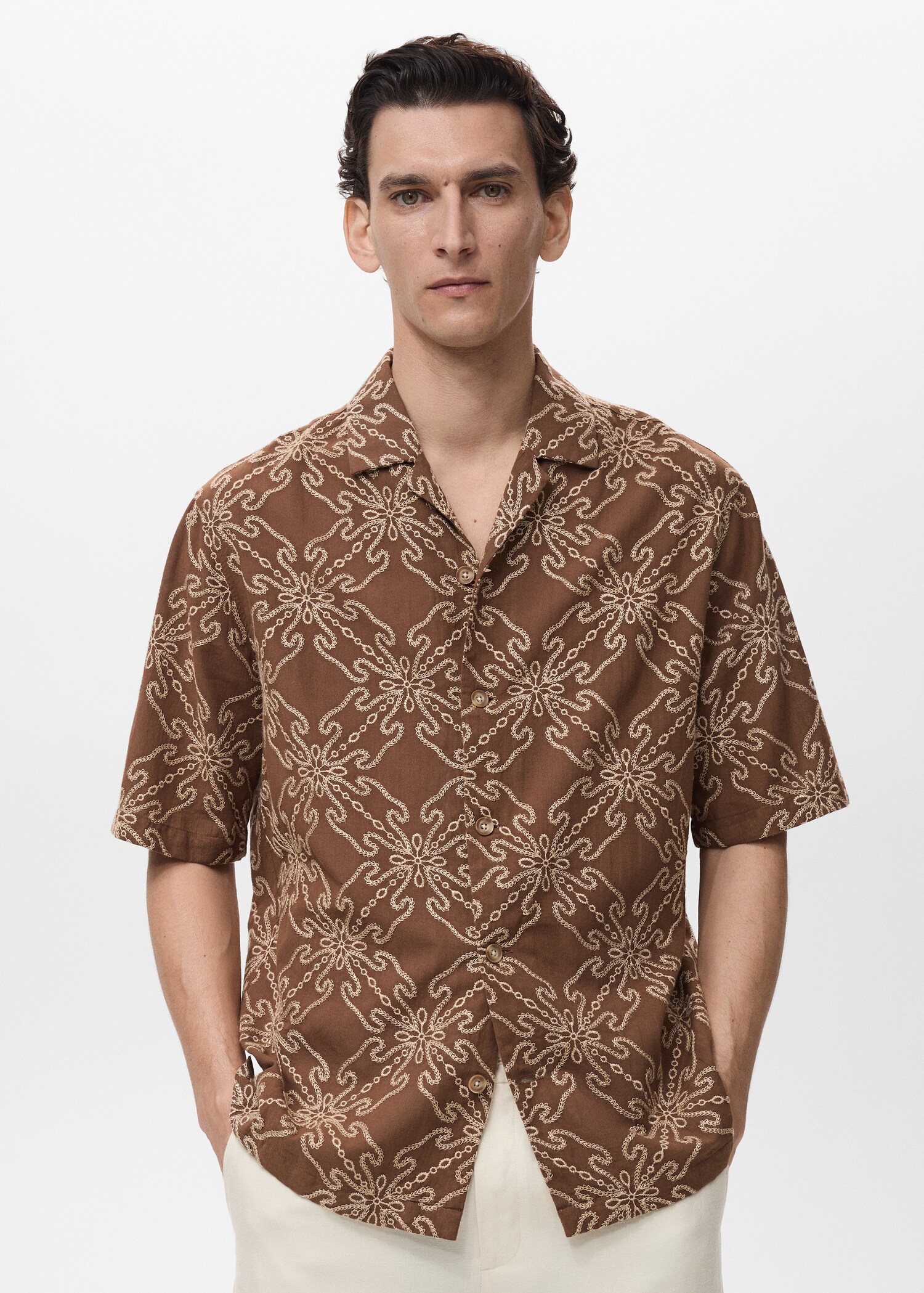 Short-sleeved embroidered shirt - Medium plane