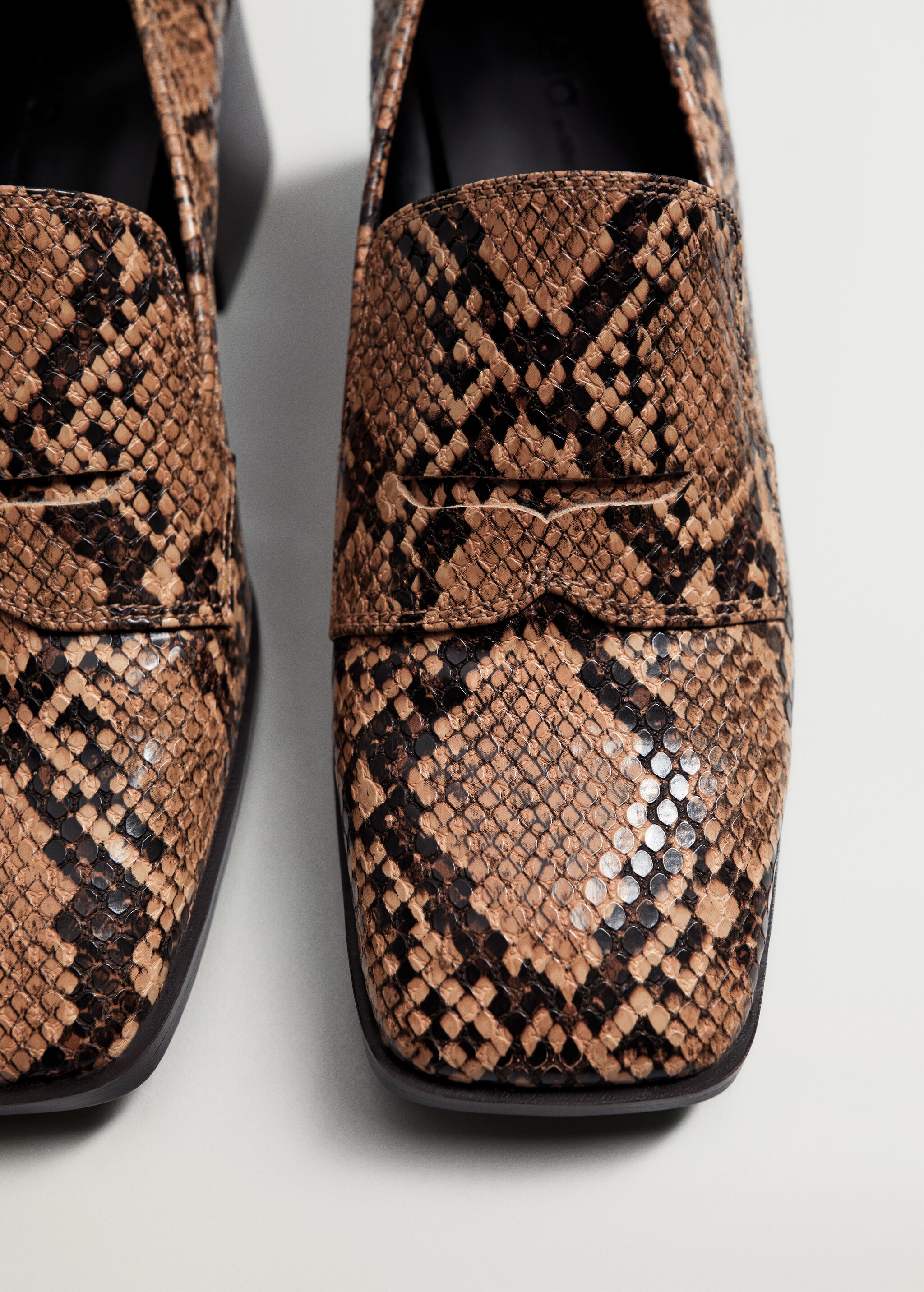Mocasín efecto serpiente - Detalle del artículo 4