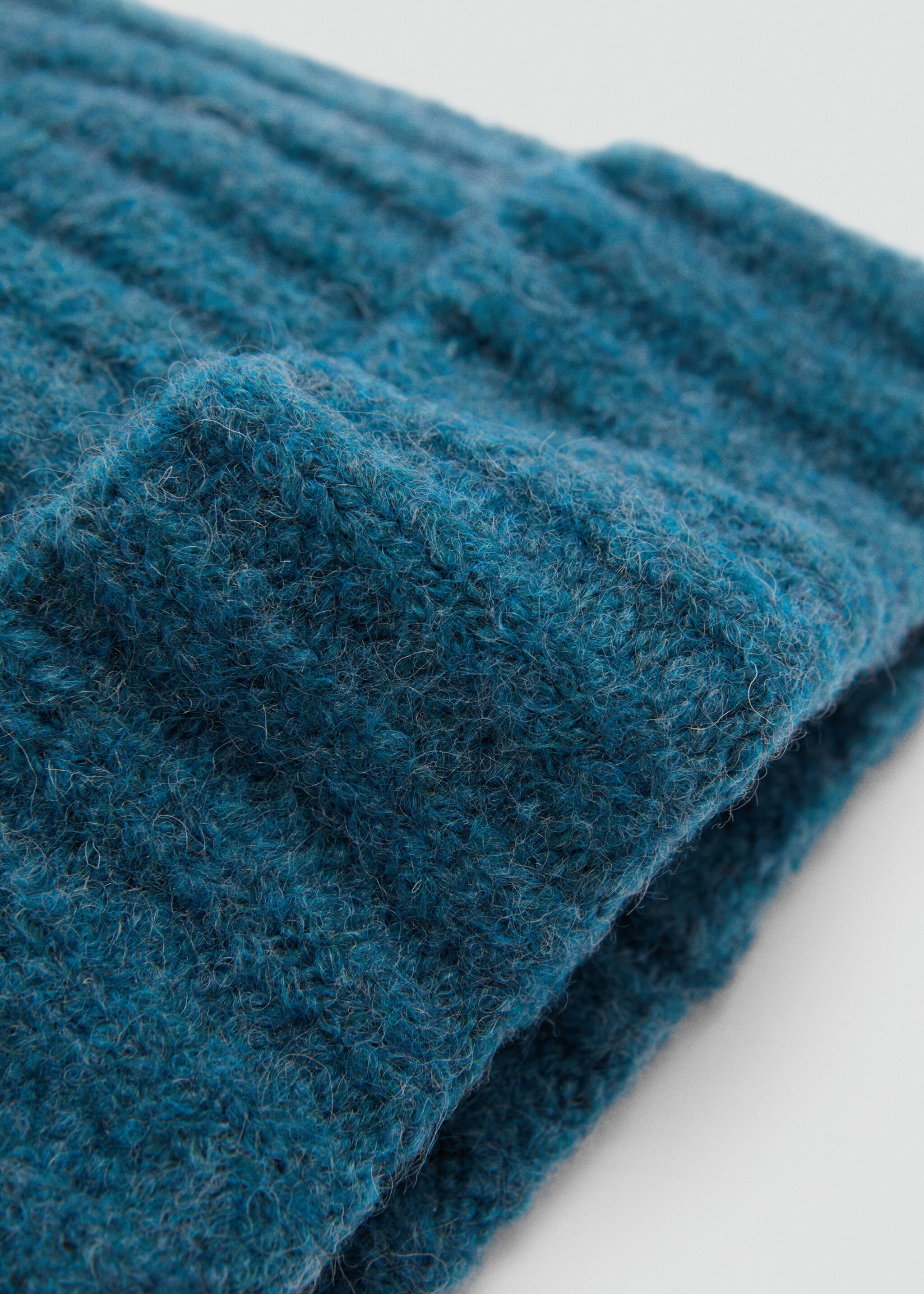 Gorro punto canalé - Plano medio, Azul. Ref: 87040277-00.