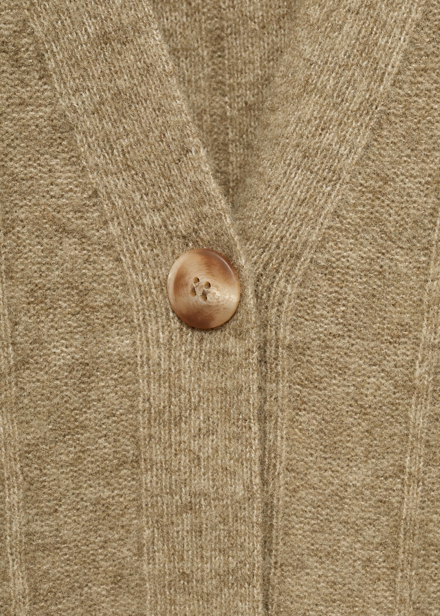 Buttoned long cardigan - Details of the article 0
