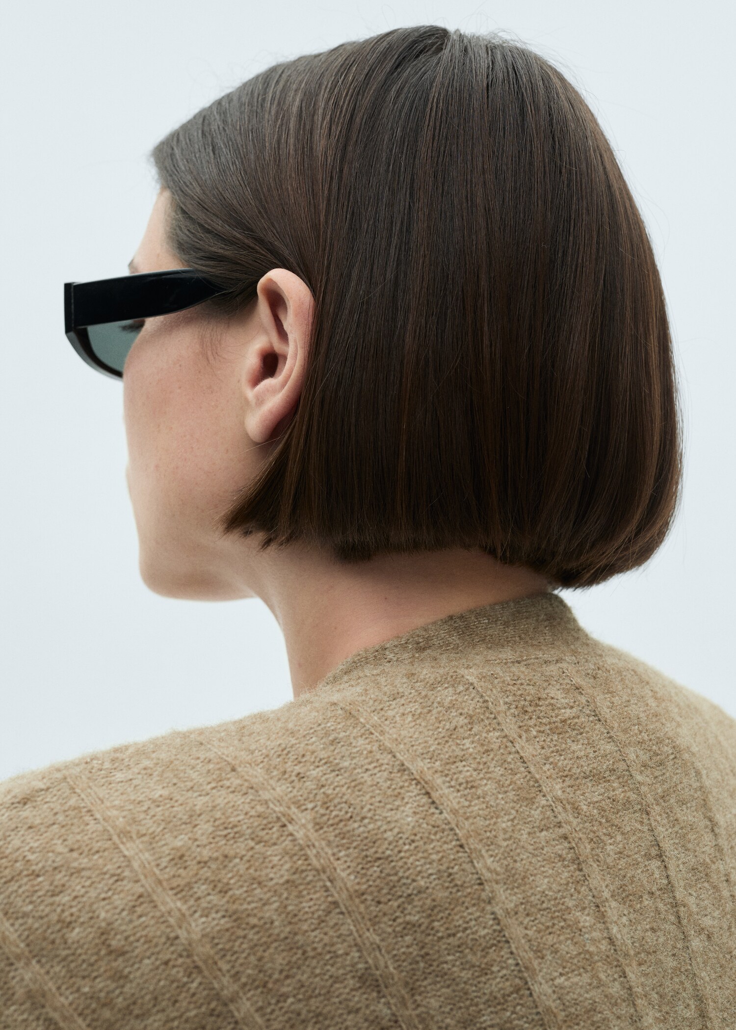 Buttoned long cardigan - Details of the article 4