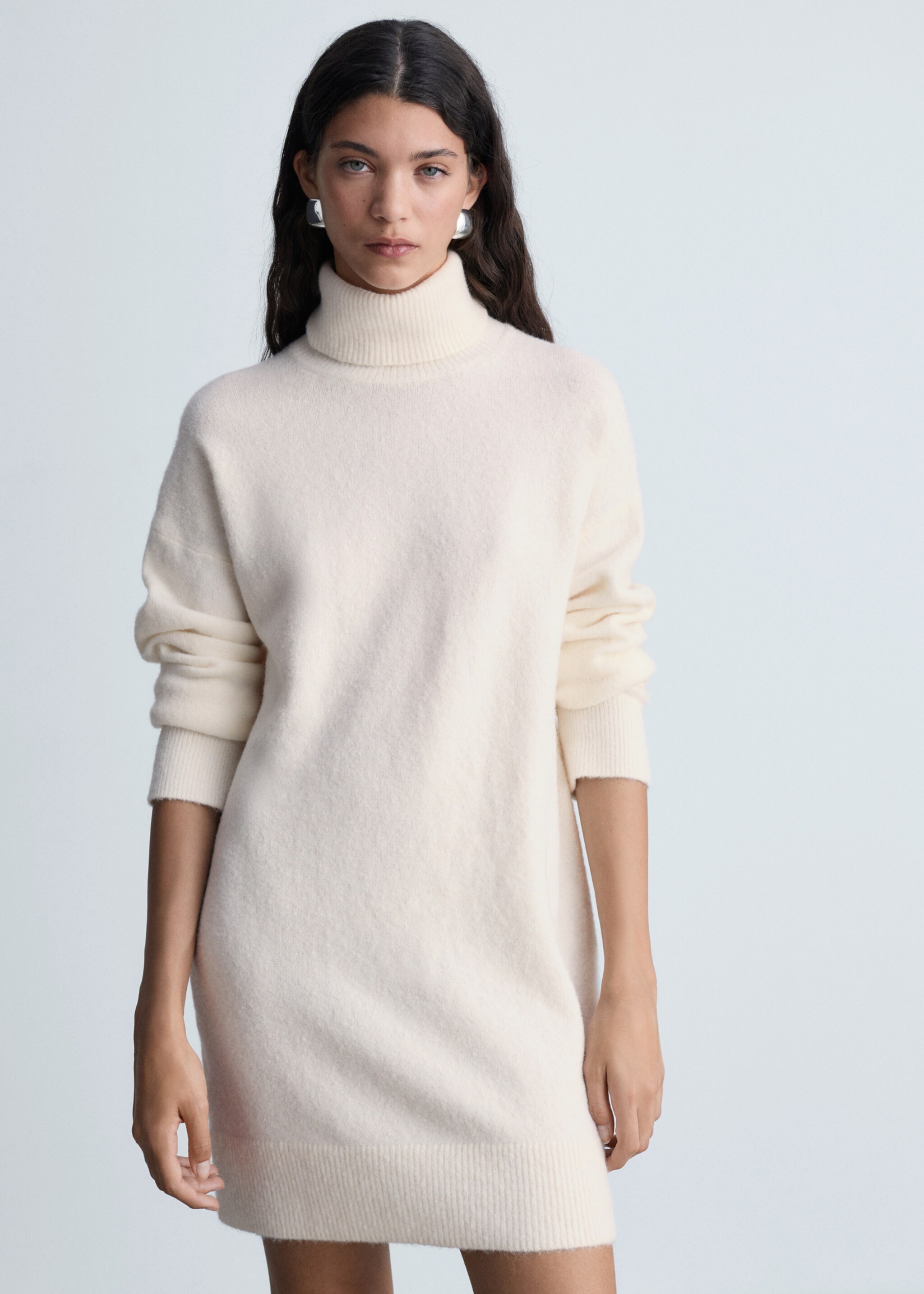 Knitted turtleneck dress - Medium plane, Ecru. Ref: 87040284-00.