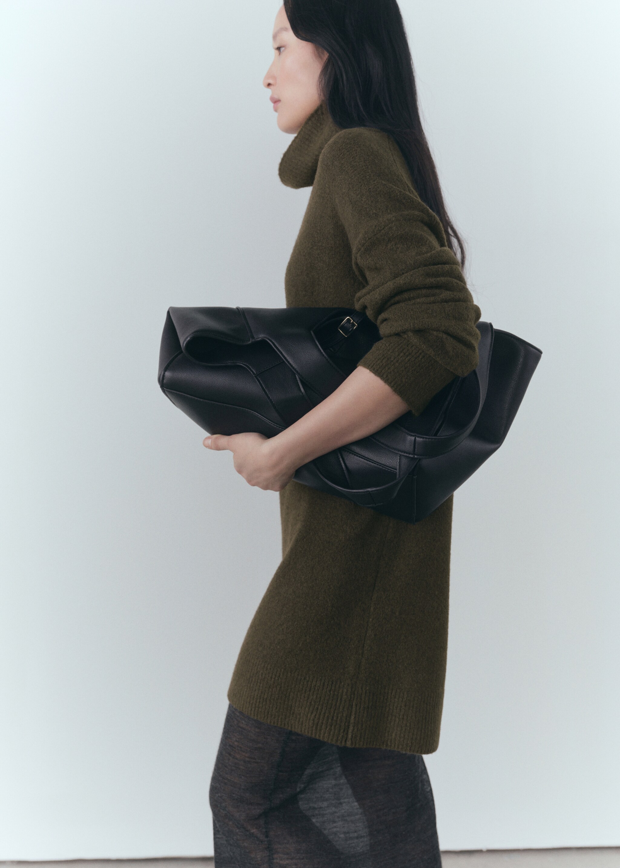 Knitted turtleneck dress - Medium plane, Khaki. Ref: 87040284-00.