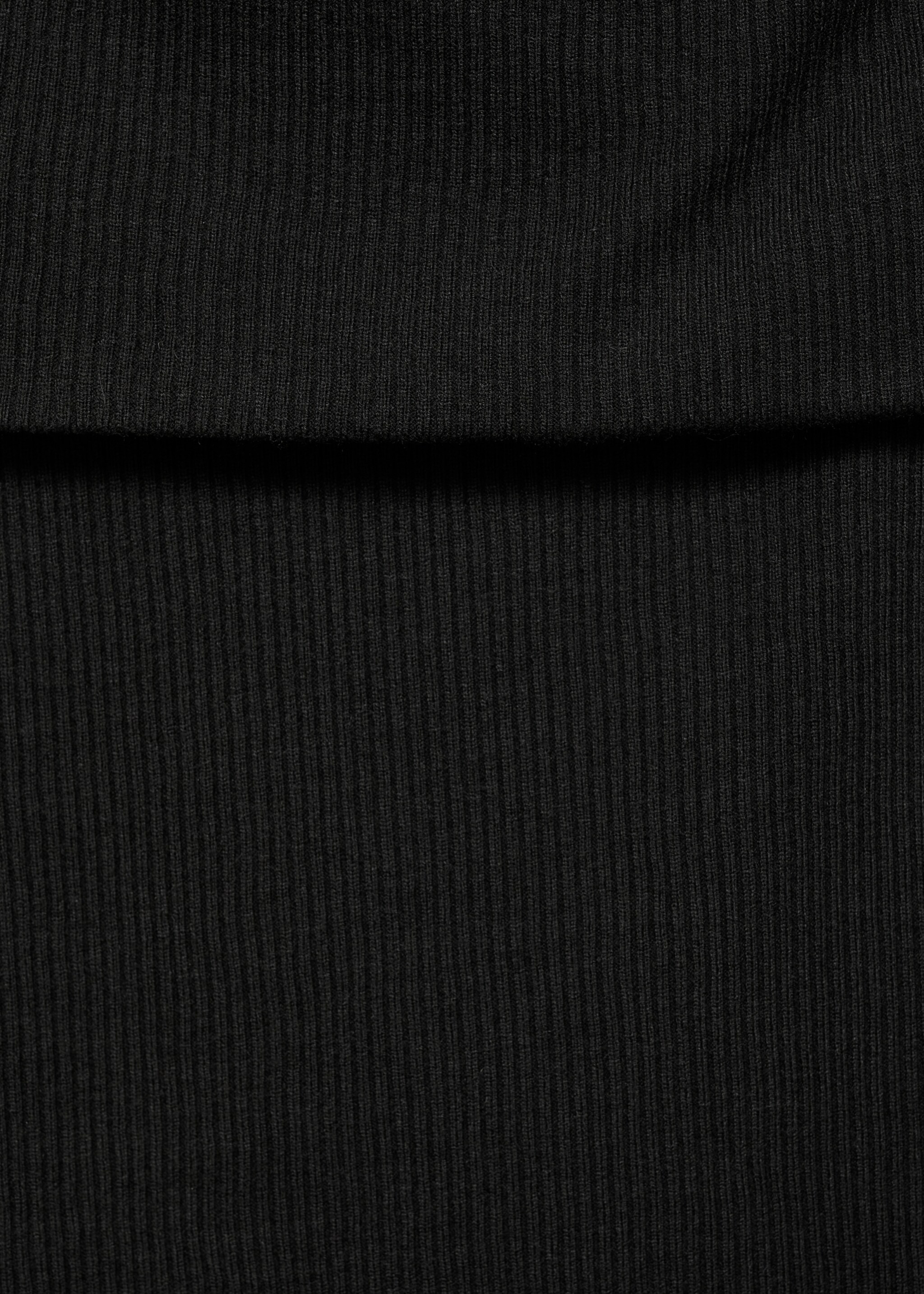 Long knitted skirt - Details of the article 8, Black. Ref: 87040301-00.