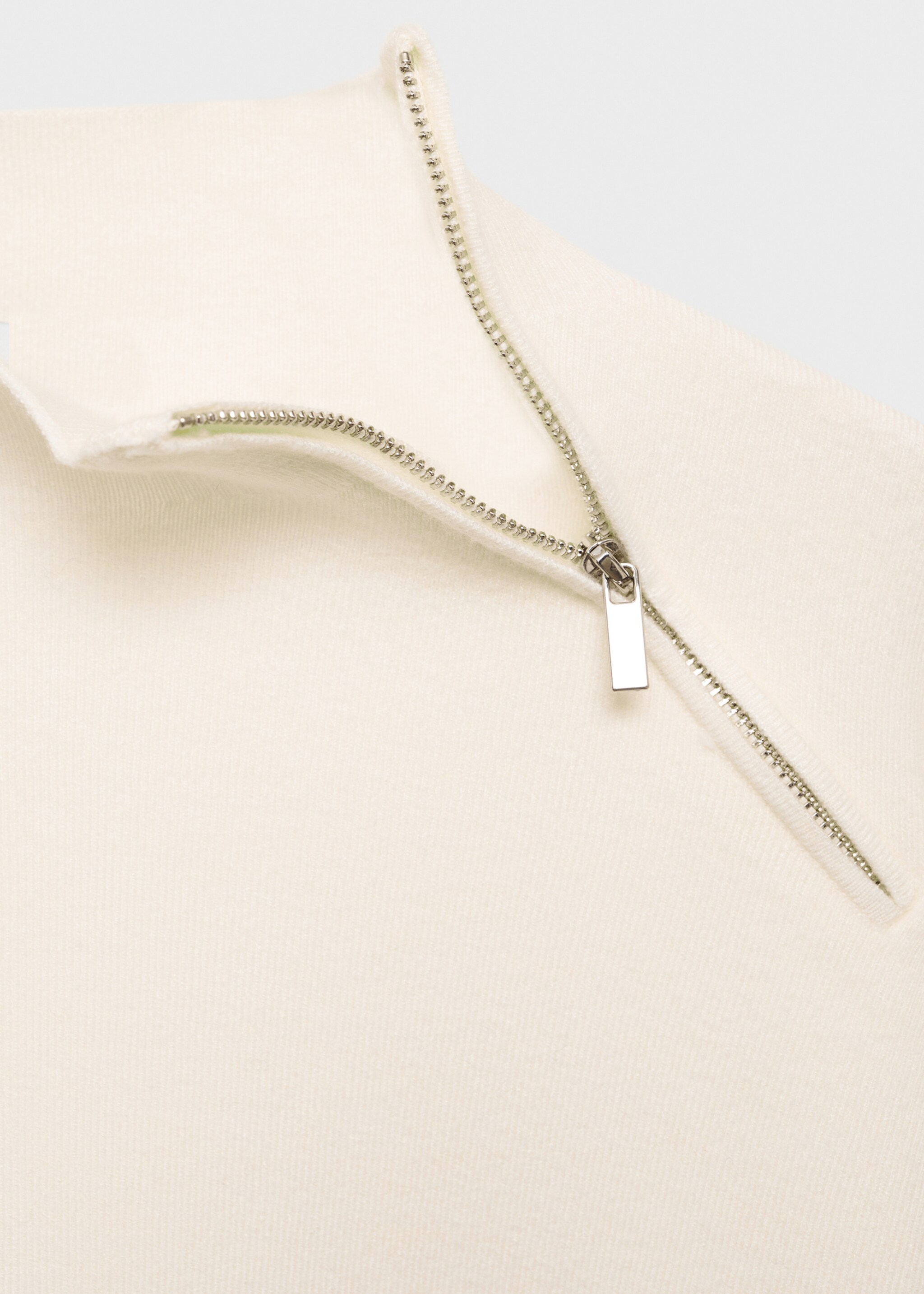 Perkins-neck sweater with zip - Details of the article 8, Ecru. Ref: 87040352-00.
