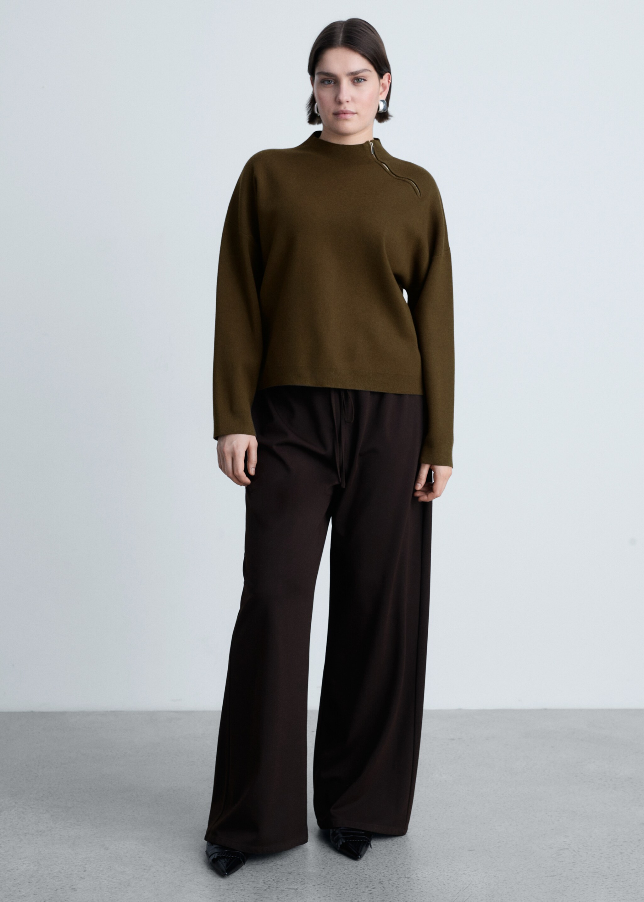 Πουλόβερ ψηλός γιακάς φερμουάρ - Λεπτομέρεια του προϊόντος 3, Χακί. Ref: 87040352-00.