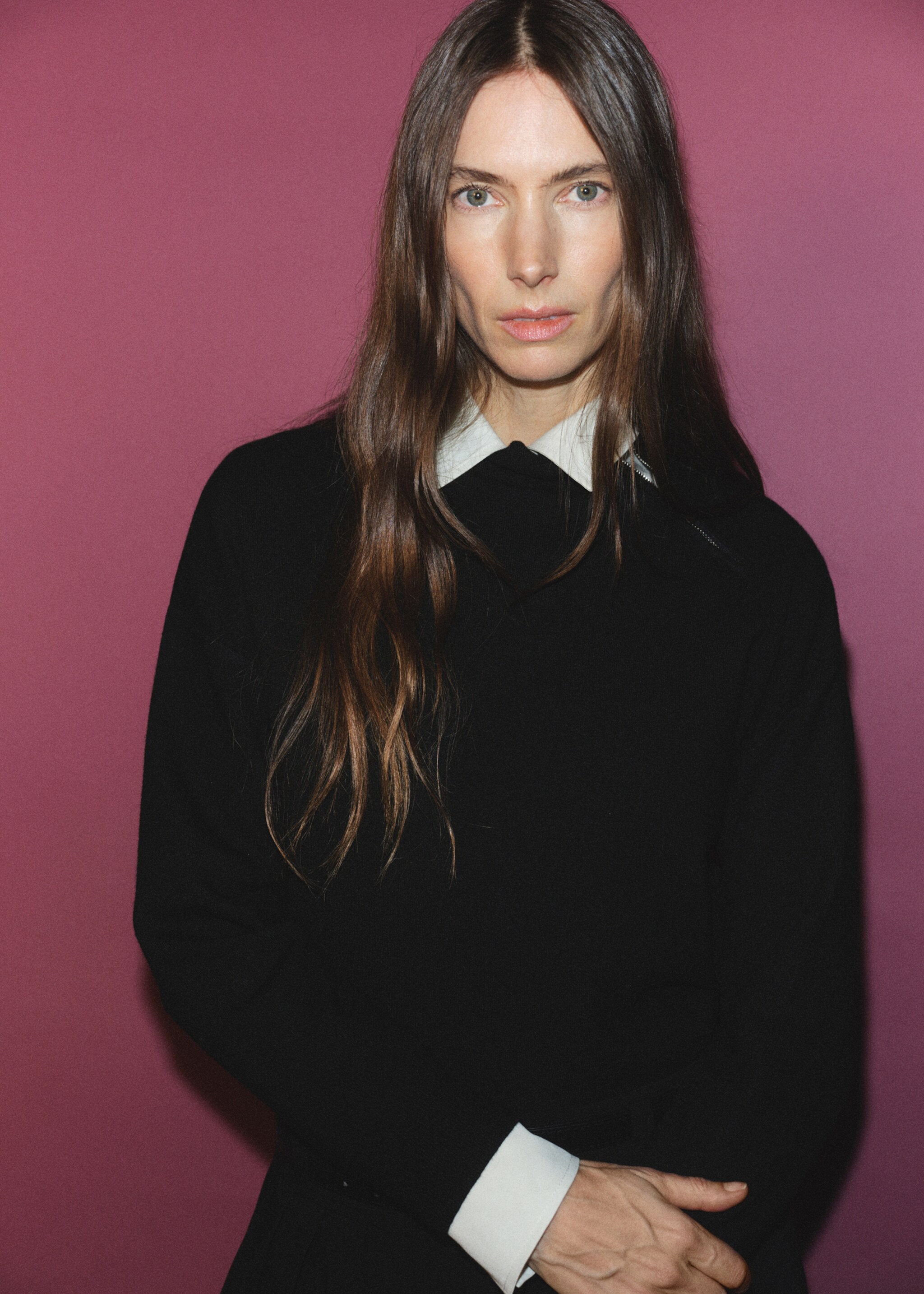 Perkins-neck sweater with zip - Details of the article 6, Black. Ref: 87040352-00.