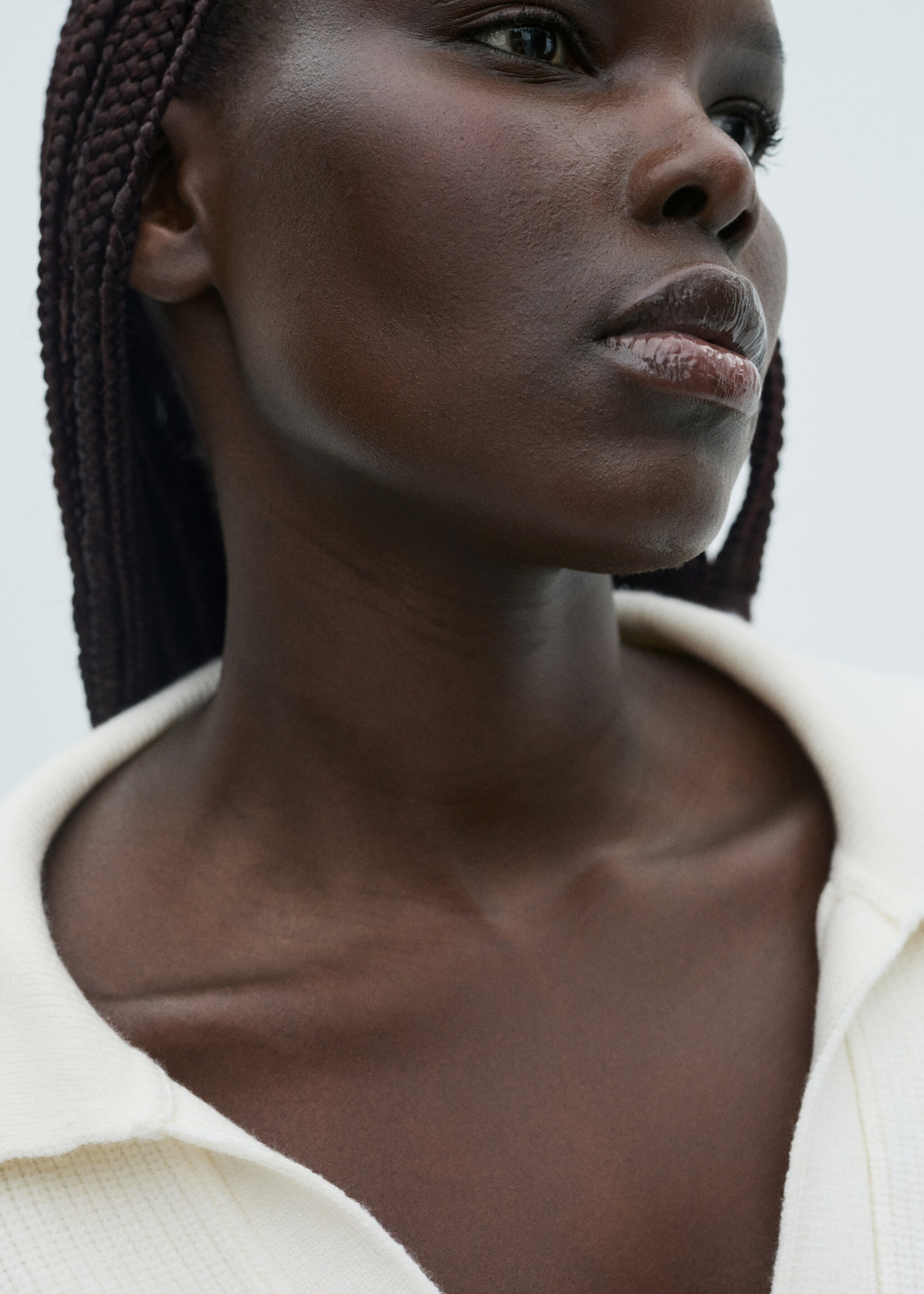 Strickpullover mit Poloshirt-Kragen - Detail des Artikels 4, Ecru. Ref: 87040357-00.