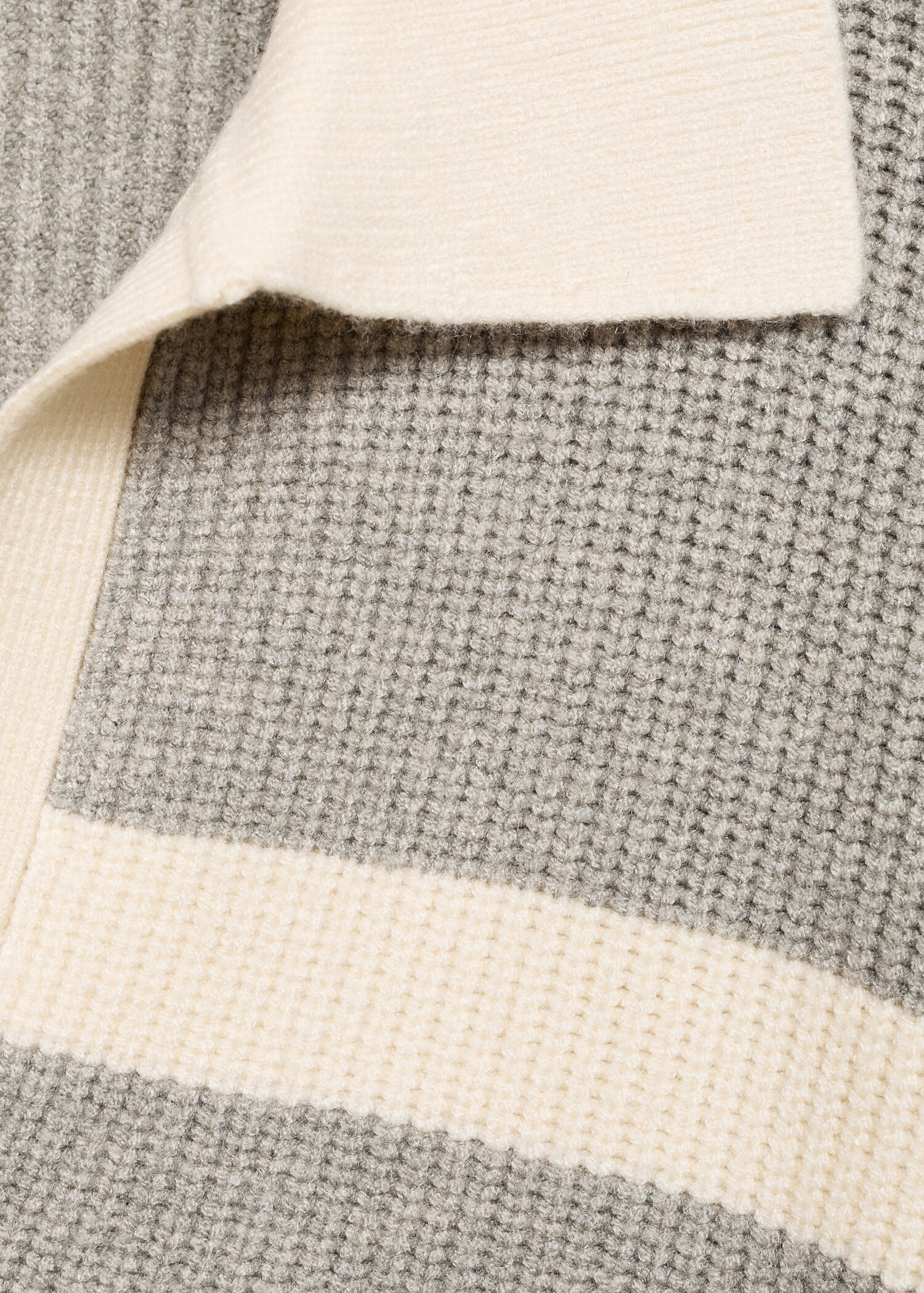 Strickpullover mit Poloshirt-Kragen - Detail des Artikels 8