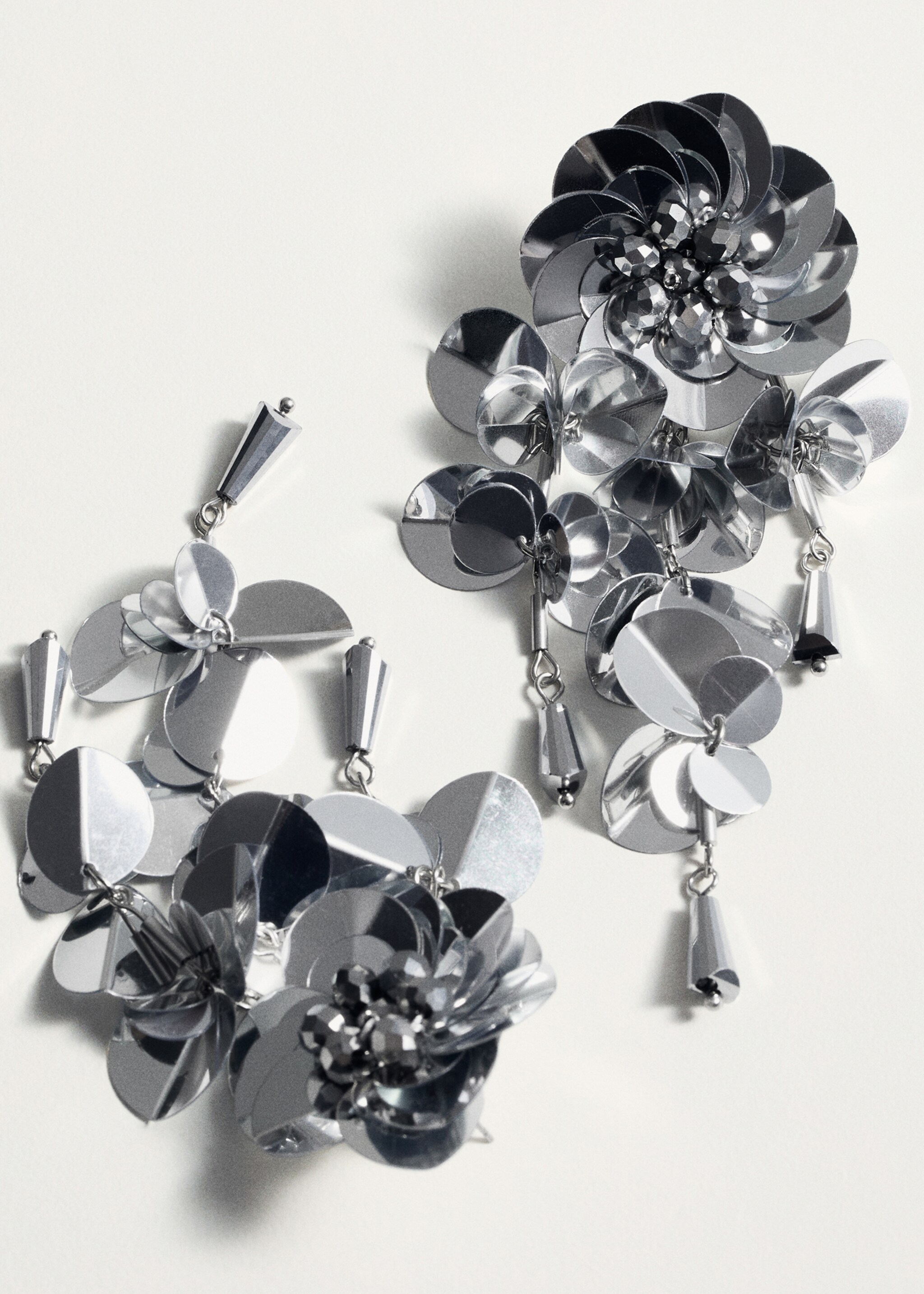 Beaded drop earrings - Details of the article 5, Silver. Ref: 87040371-00.