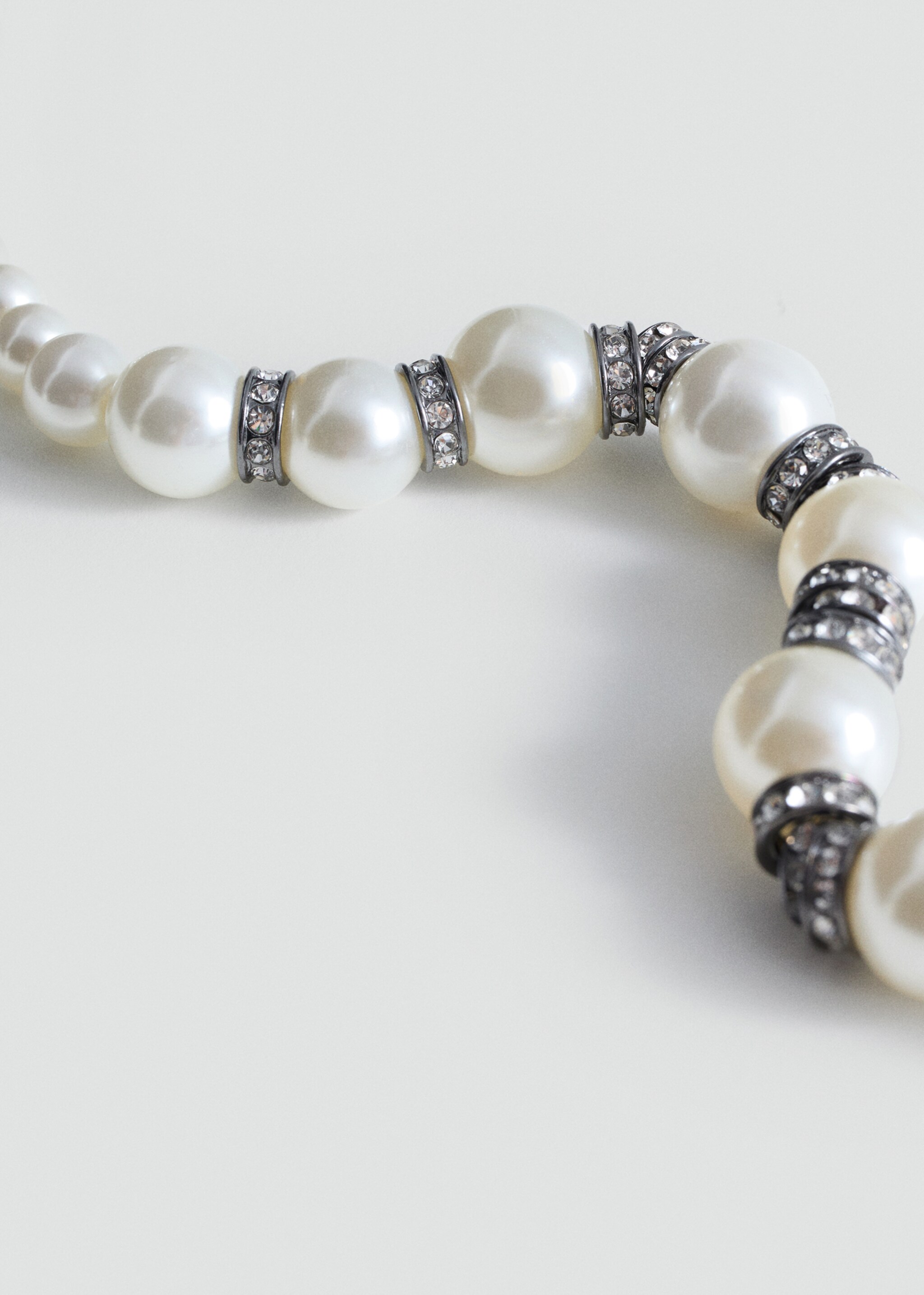 Mixed bead necklace - Medium plane, White. Ref: 87040380-00.