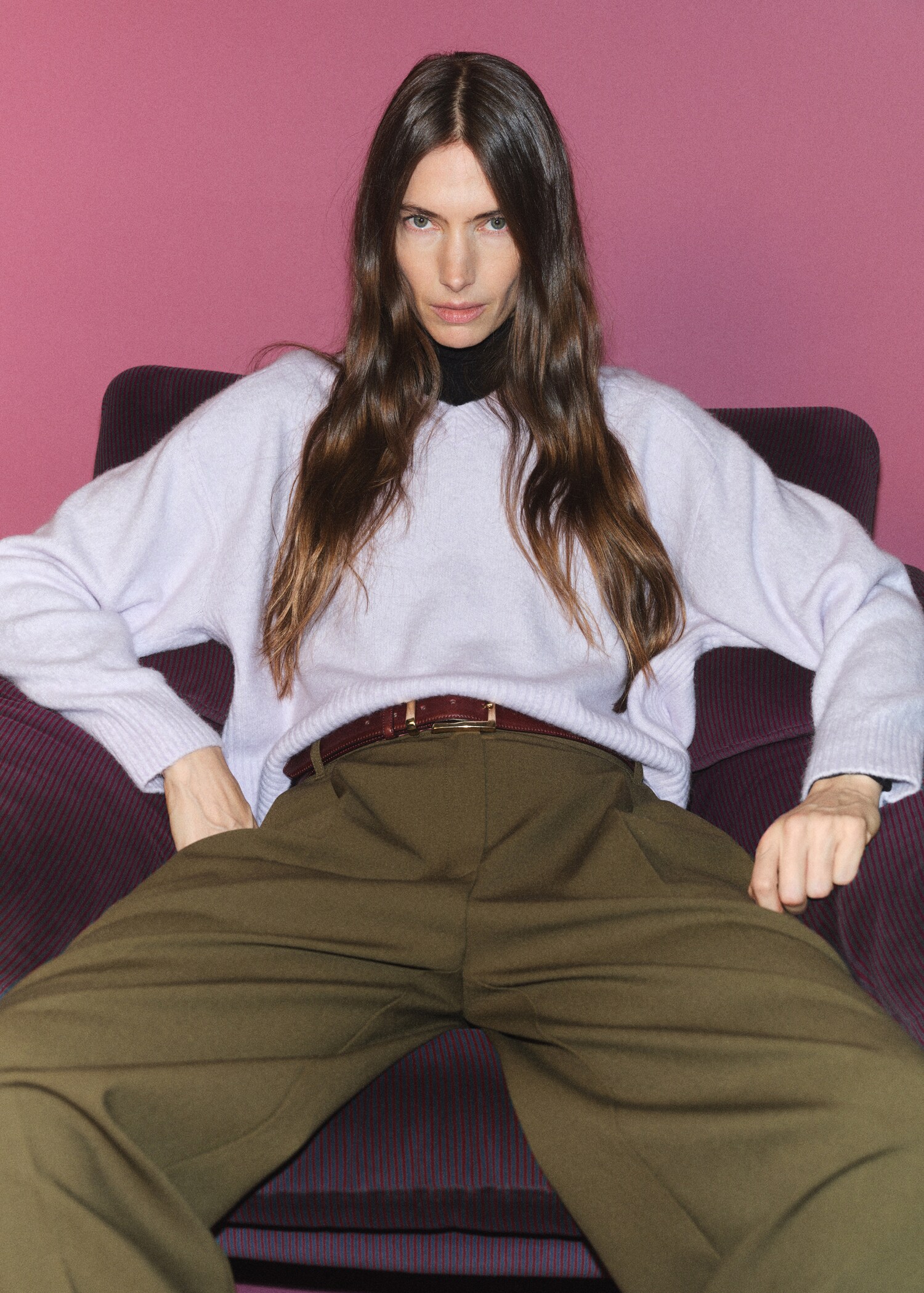 V-neck knit sweater - Details of the article 6