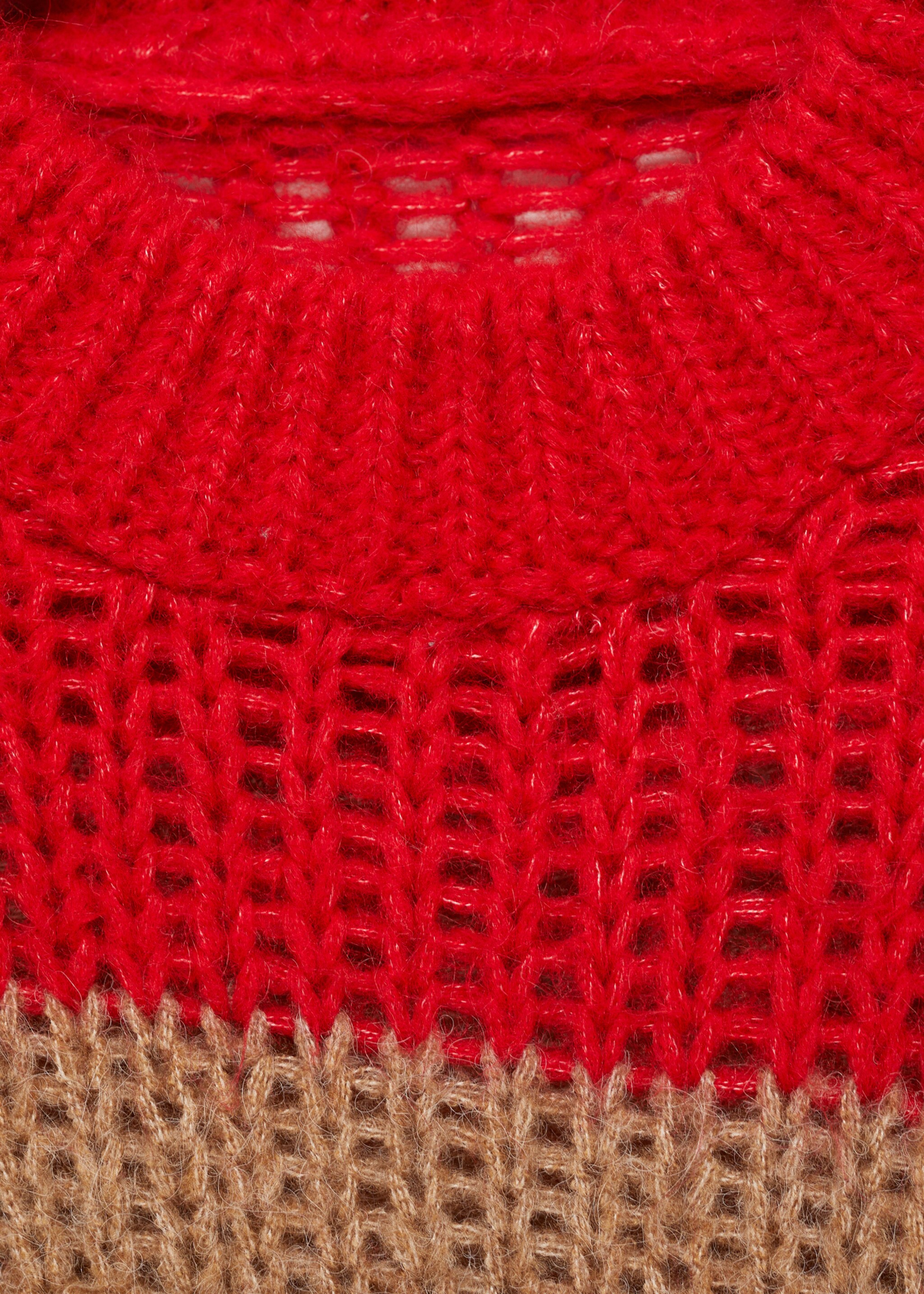 Chunky-knit striped sweater - Details of the article 8, Red. Ref: 87040453-00.