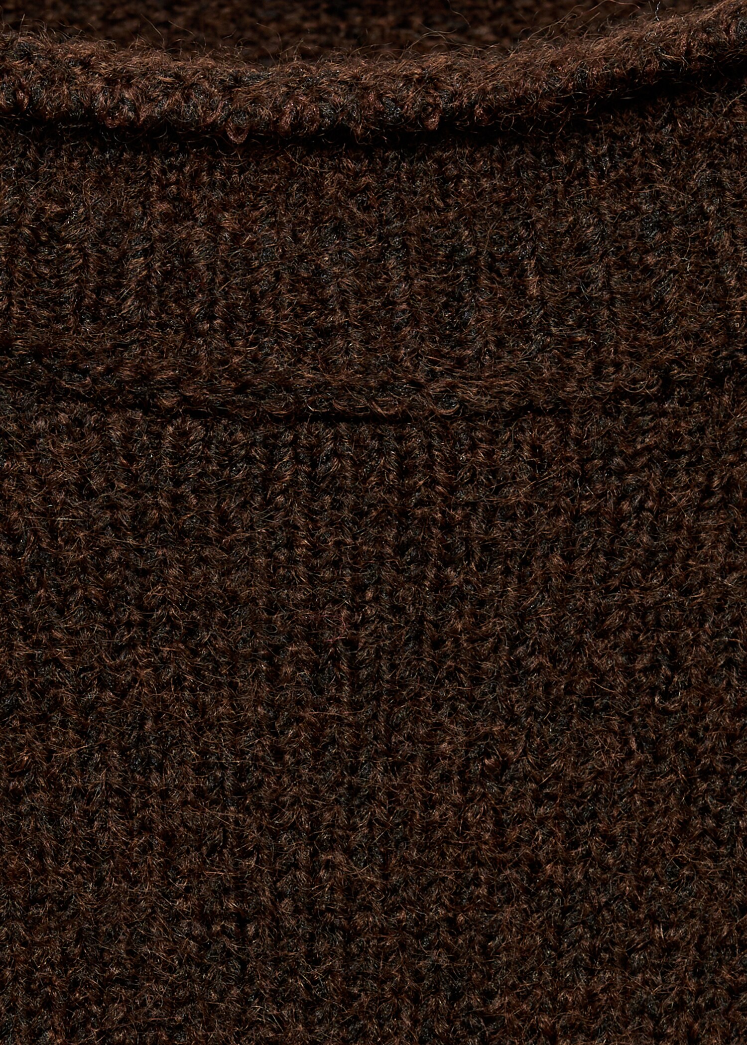 Round-neck knitted sweater - Details of the article 8