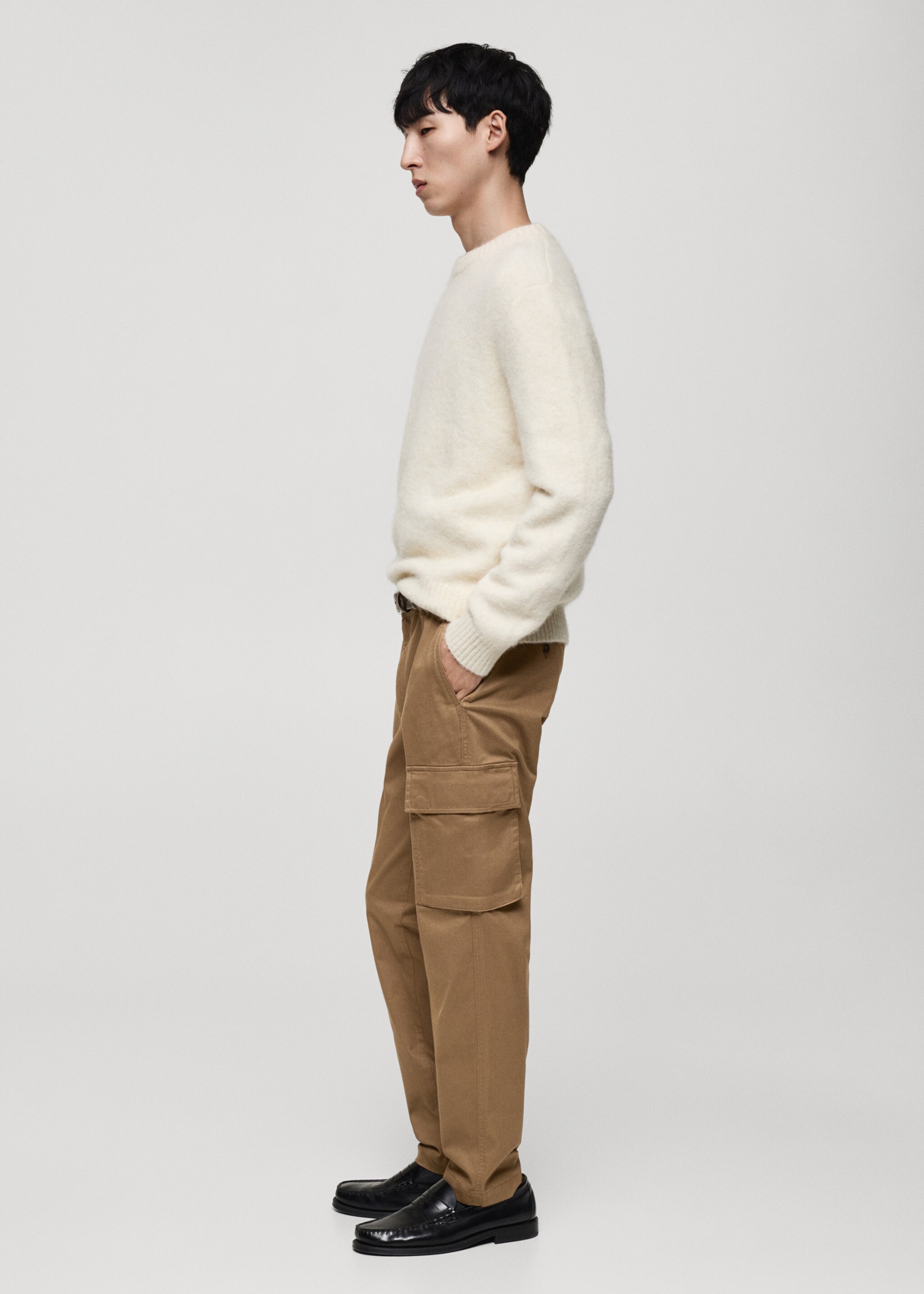 Regular-Fit-Cargohose aus Baumwolle - Detail des Artikels 2, Mittelbraun. Ref: 87040576-00.