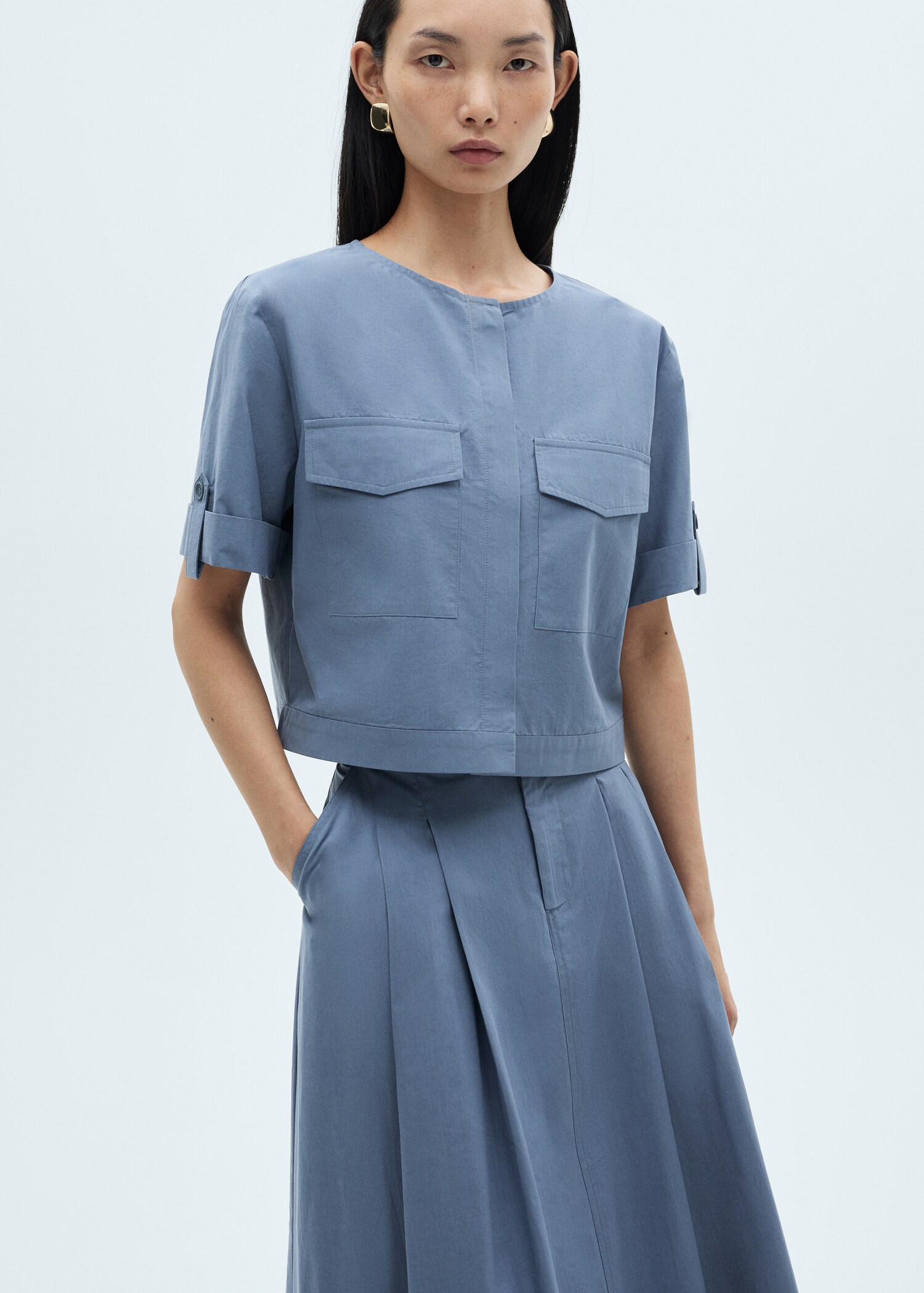 Baumwollbluse mit Taschen - Mittlere Ansicht