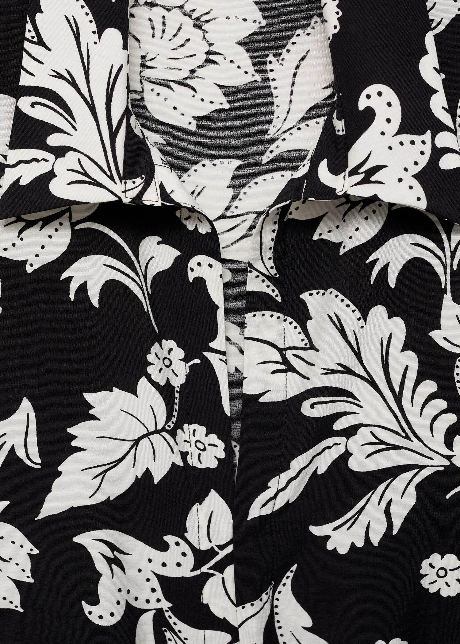 Floral-print blouse with knot detail - Details of the article 8