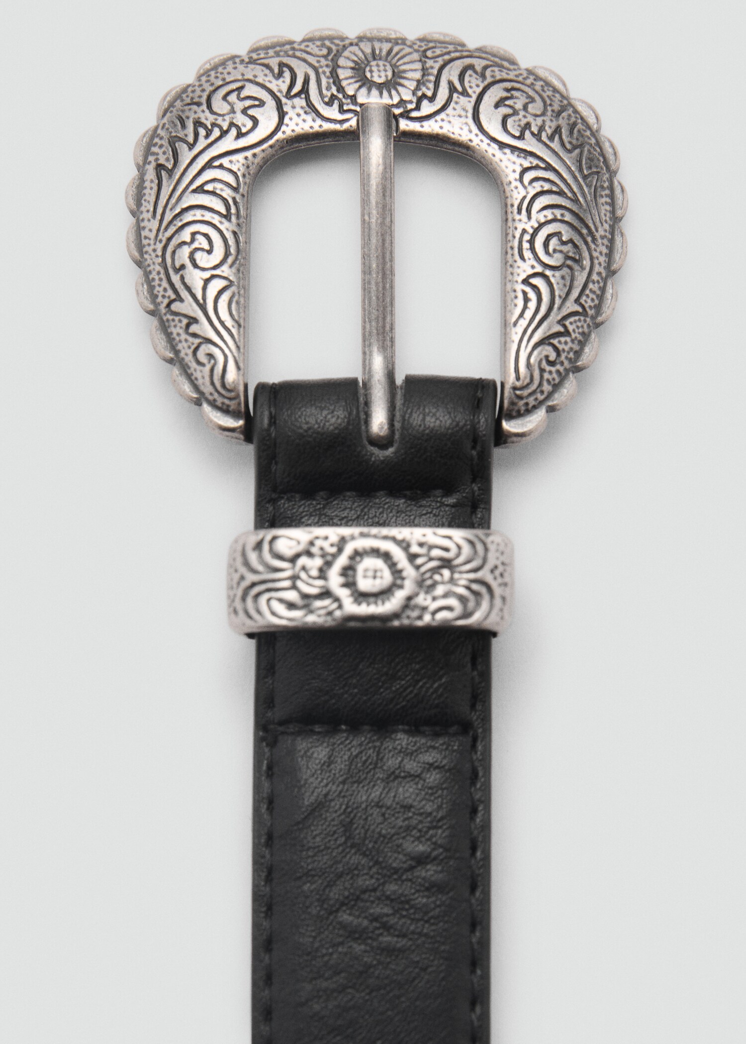Embossed buckle belt - Medium plane