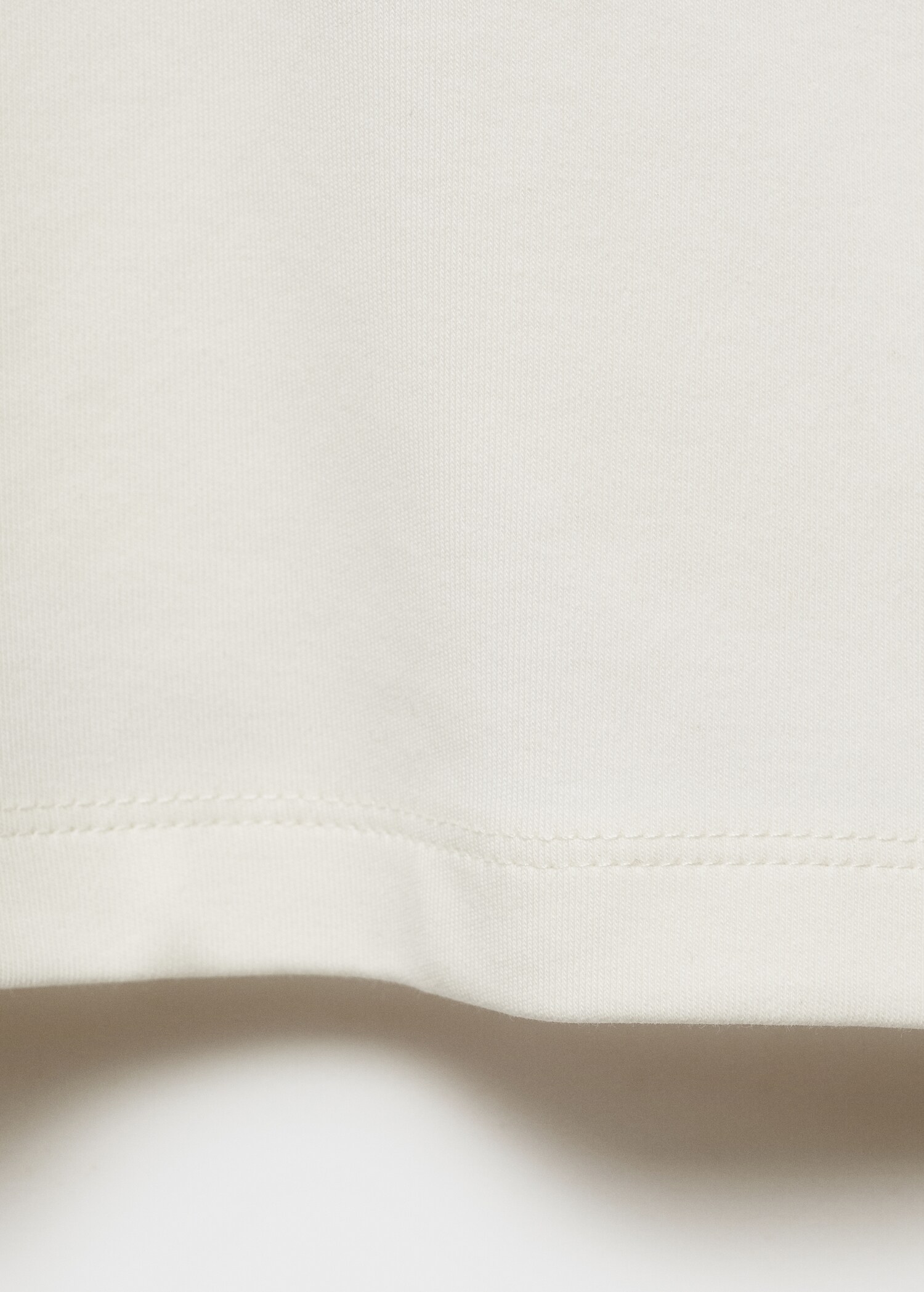 Langärmliges T-Shirt mit halbhohem Kragen - Detail des Artikels 0