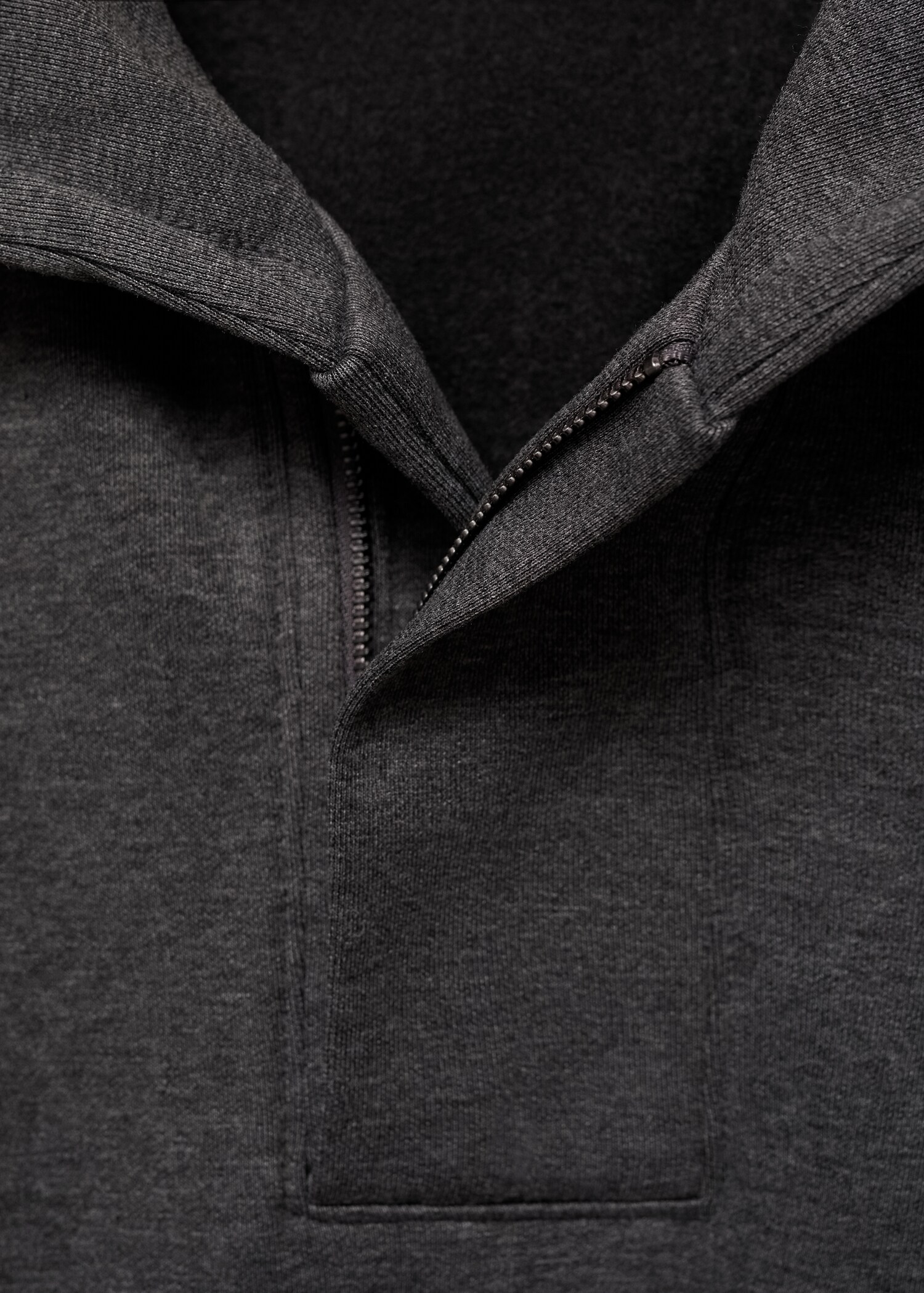 Hoodie mit Zip-Kragen - Detail des Artikels 8