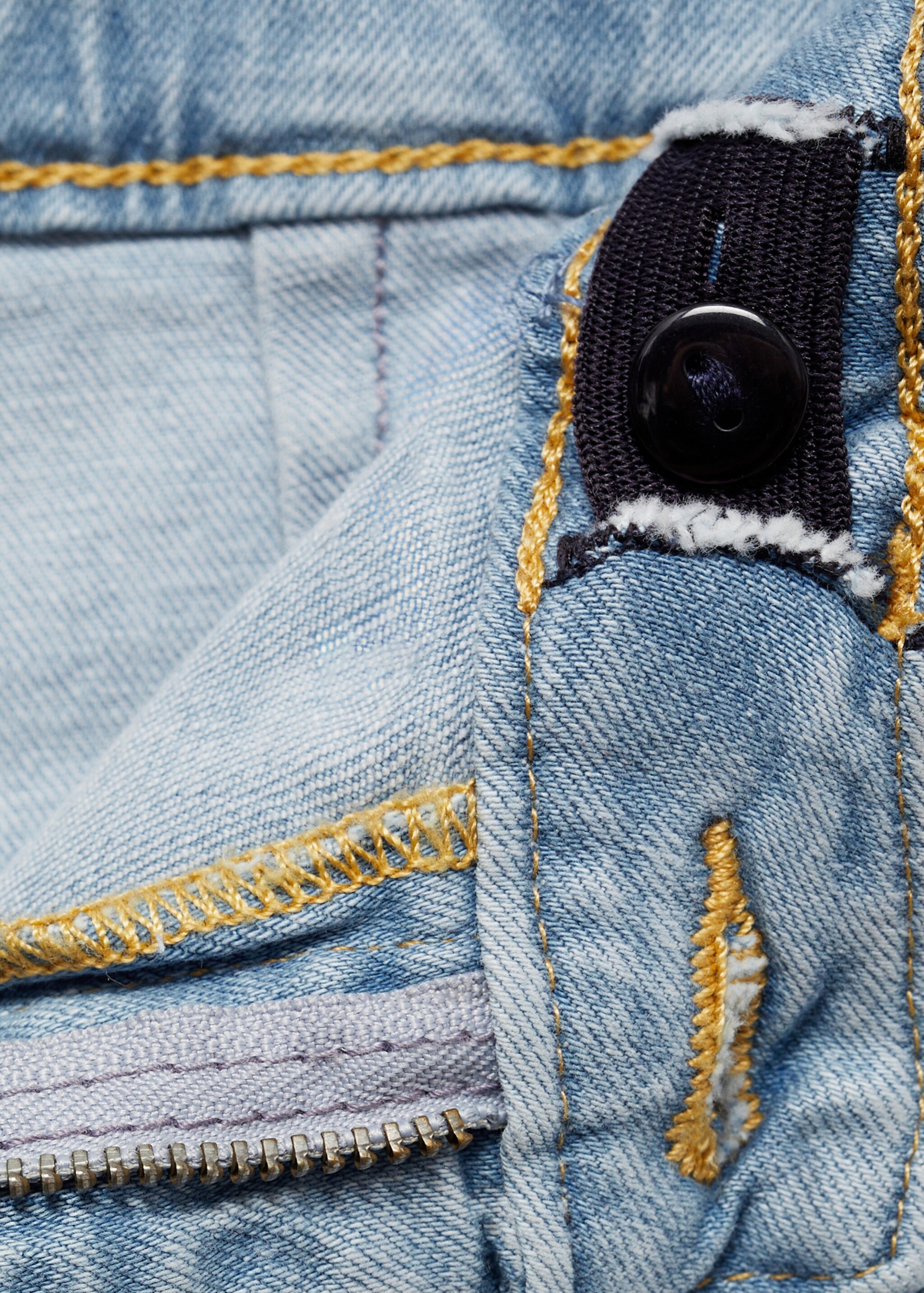 Frayed hem culotte jeans - Details of the article 8, Light Blue. Ref: 87040614-00.