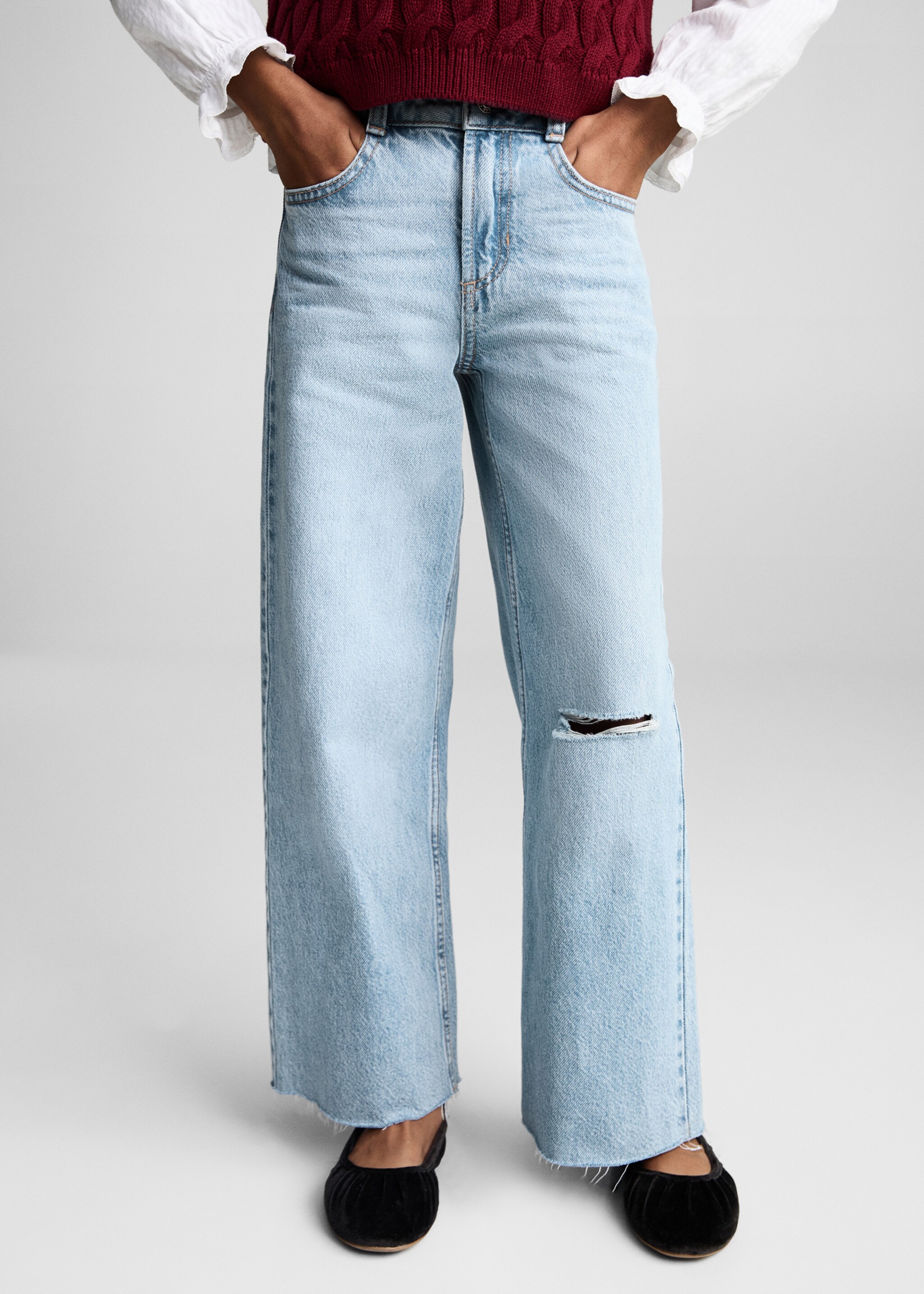 Wideleg low frayed hem jeans - Details of the article 6, Medium Blue. Ref: 87040618-00.