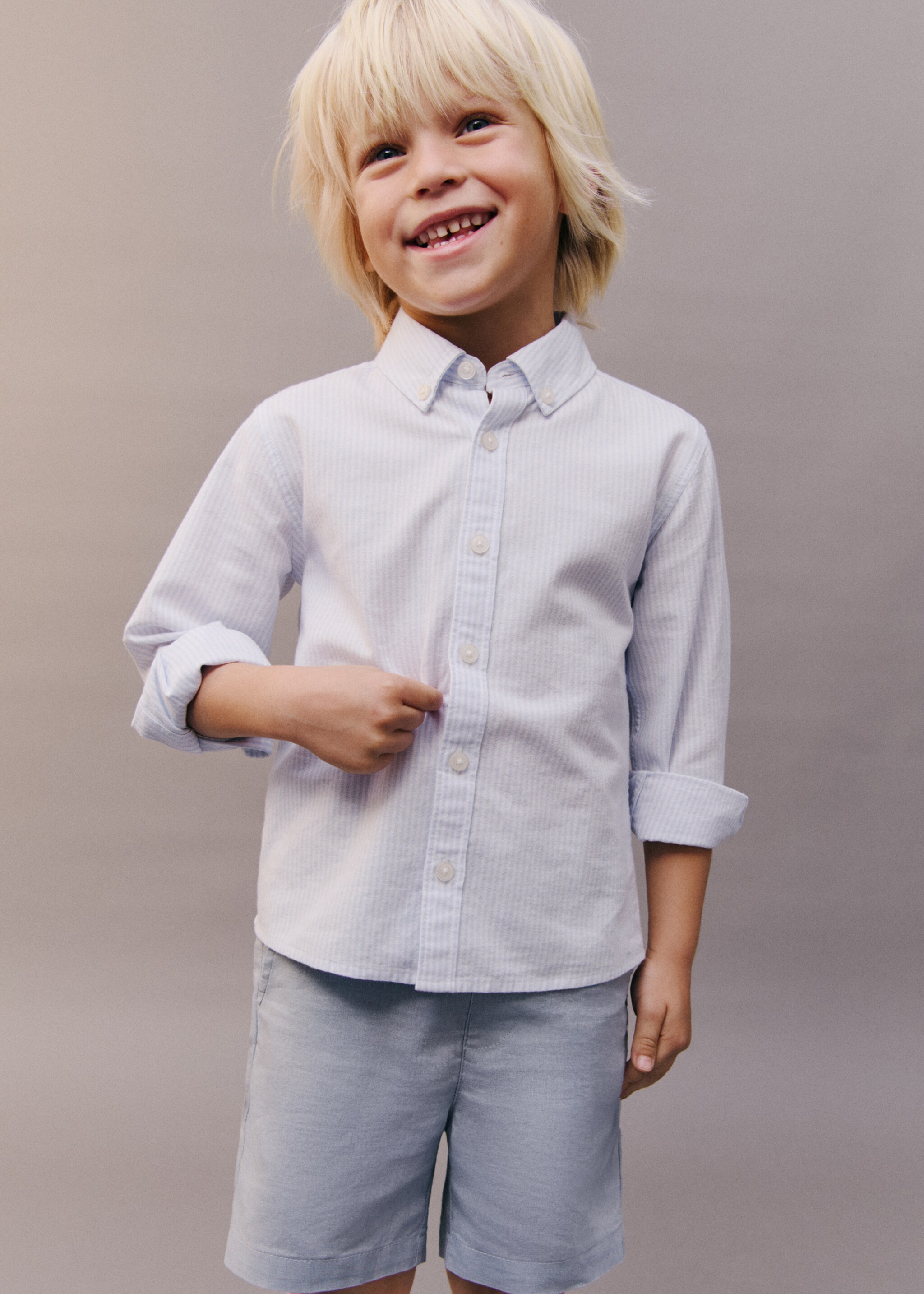 Camisa Oxford ratlles - Detall de l'article 5, Blau cel. Ref: 87040623-00.