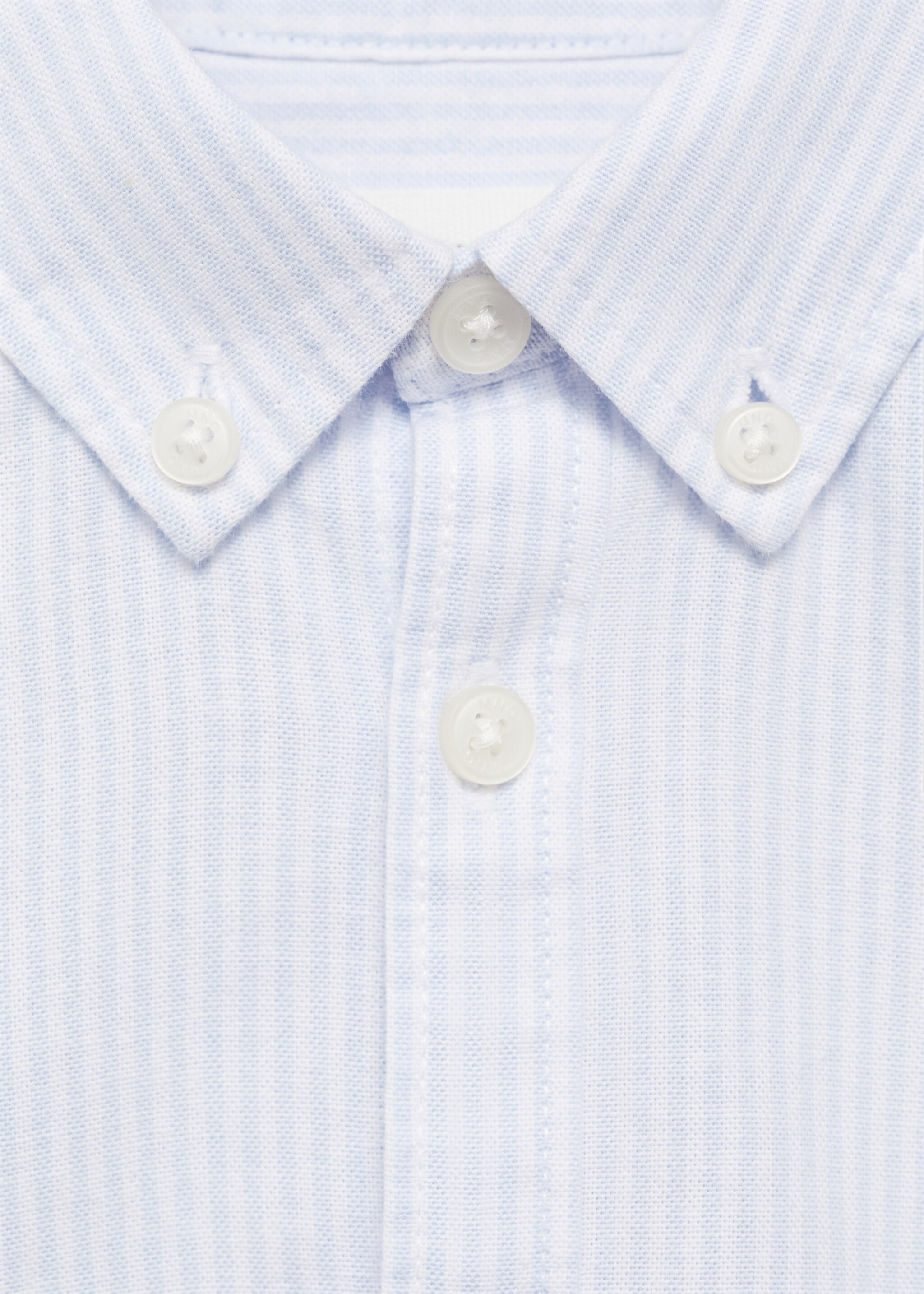 Camisa Oxford ratlles - Detall de l'article 8, Blau cel. Ref: 87040623-00.