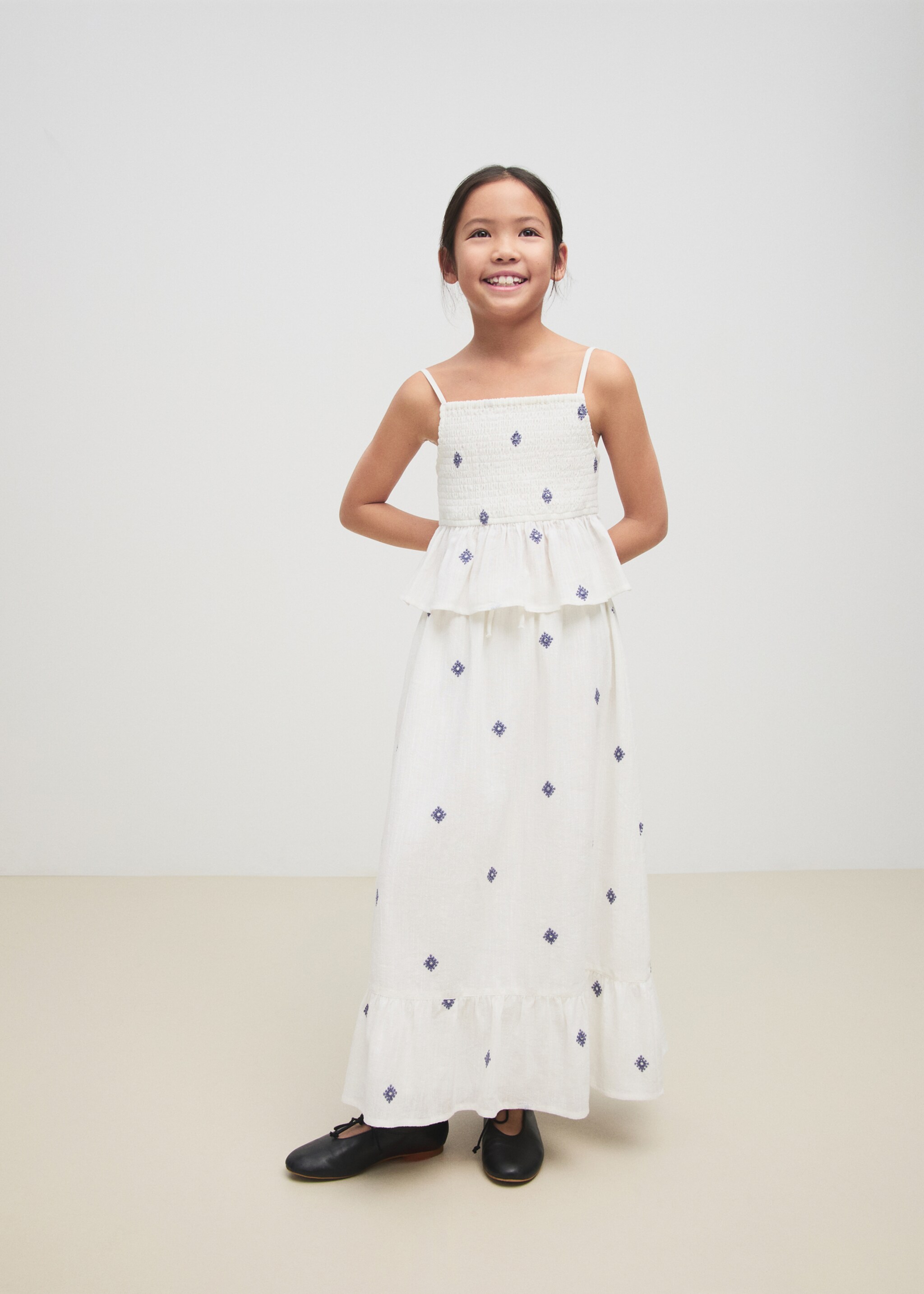 Embroidered details skirt - Medium plane, White. Ref: 87040625-00.