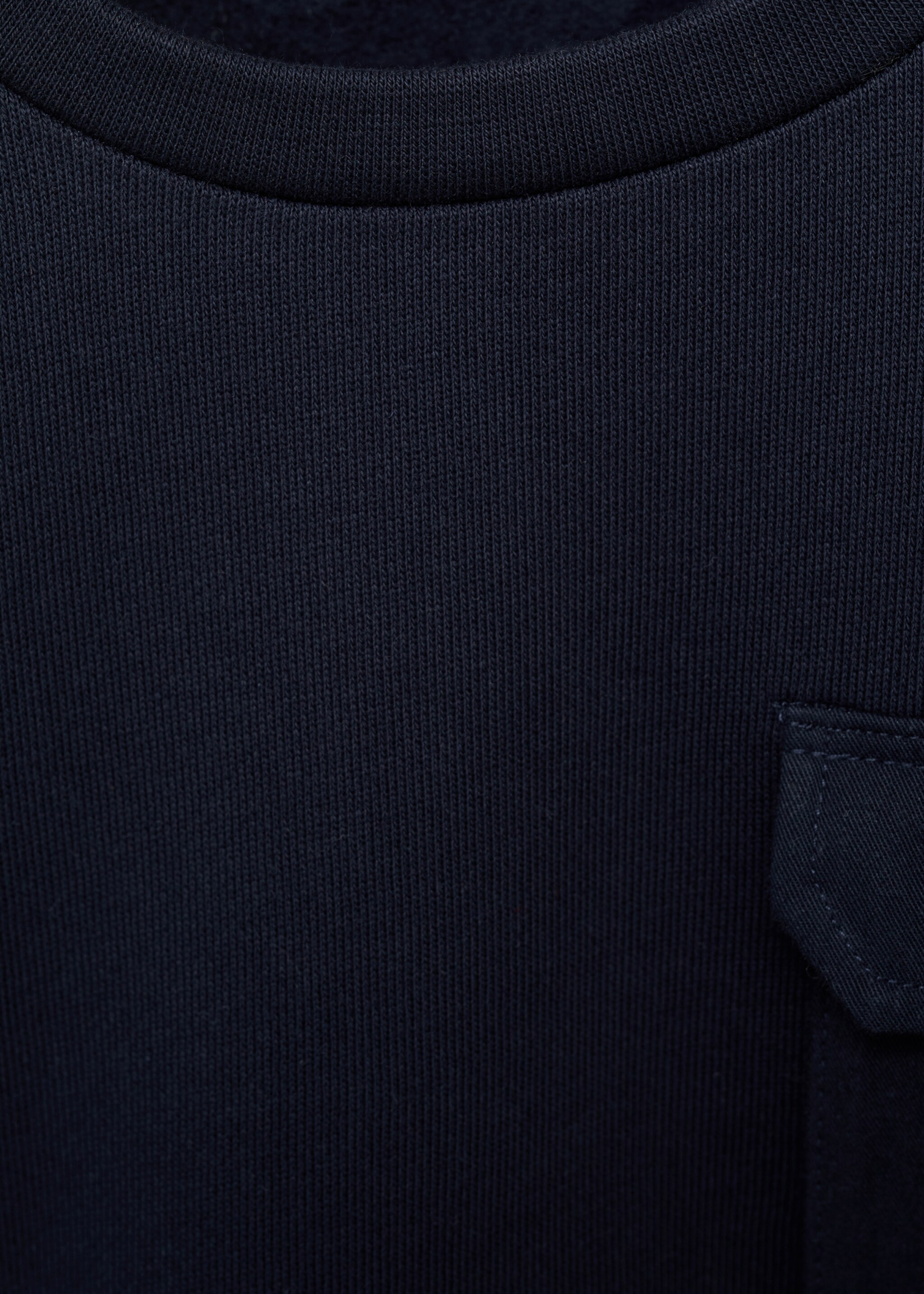 Katoenen sweatshirt met zak - Detail van het artikel 8, Donkermarine. Ref: 87040633-00.