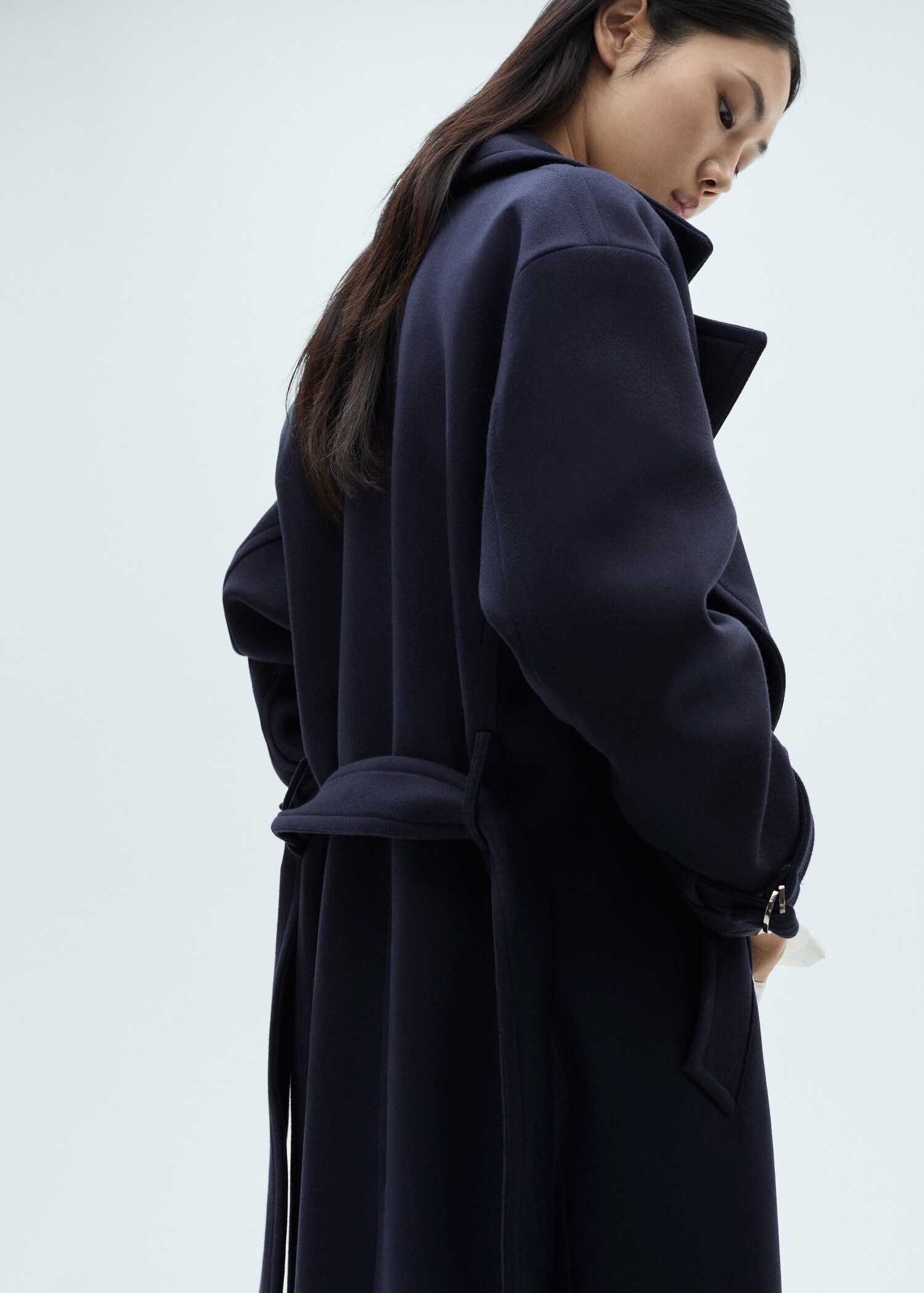 Long virgin wool coat - Details of the article 1