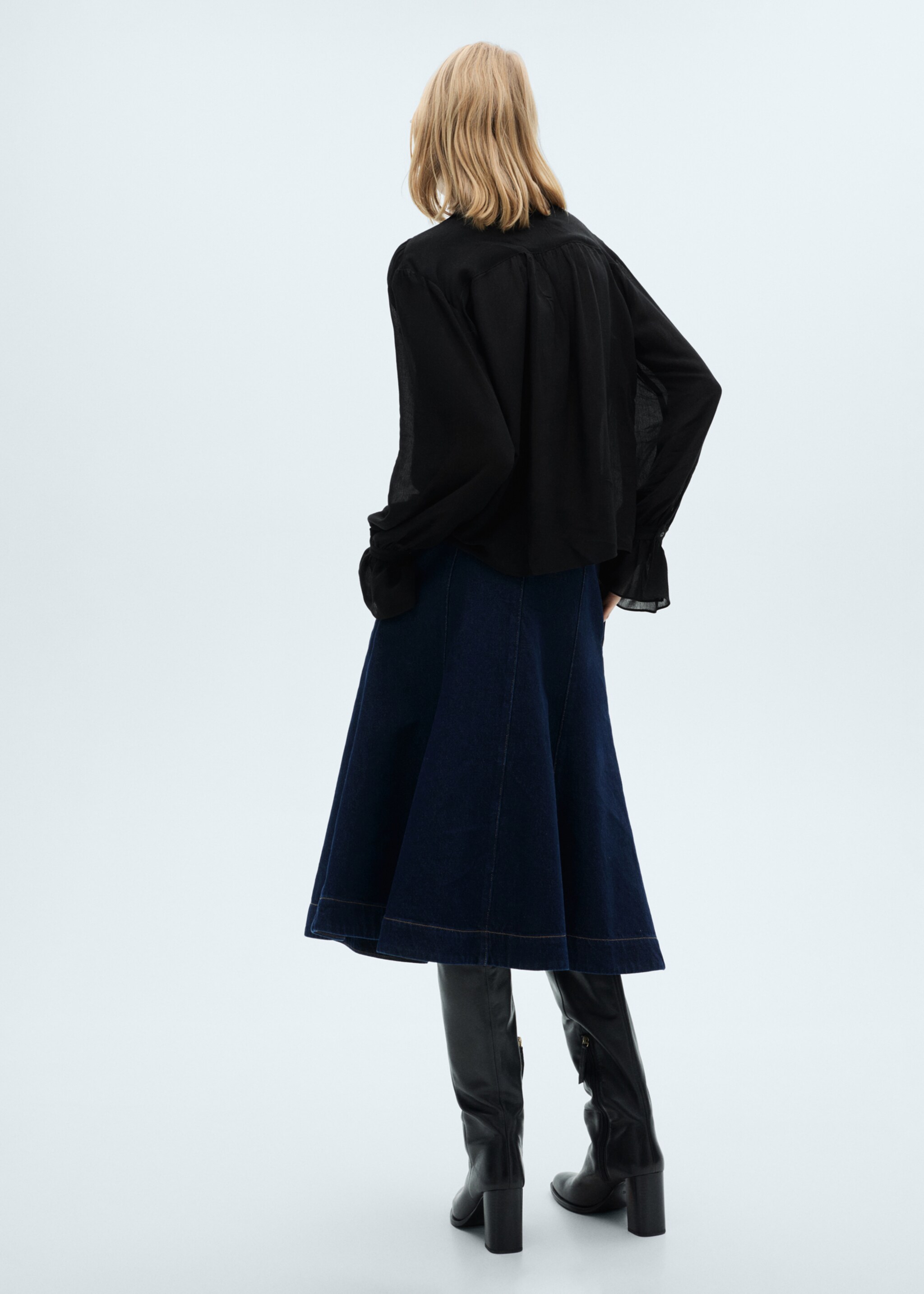 Flared denim skirt - Reverse of the article, Open Blue. Ref: 87040653-00.