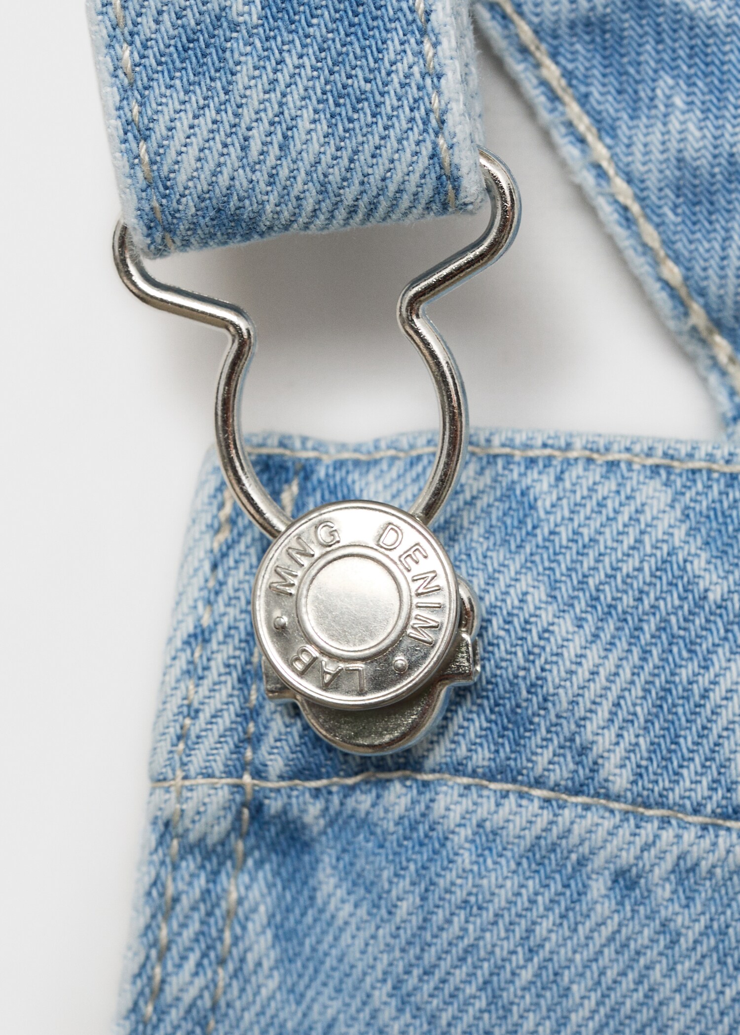 Kurzer Jeans-Latzrock - Detail des Artikels 8