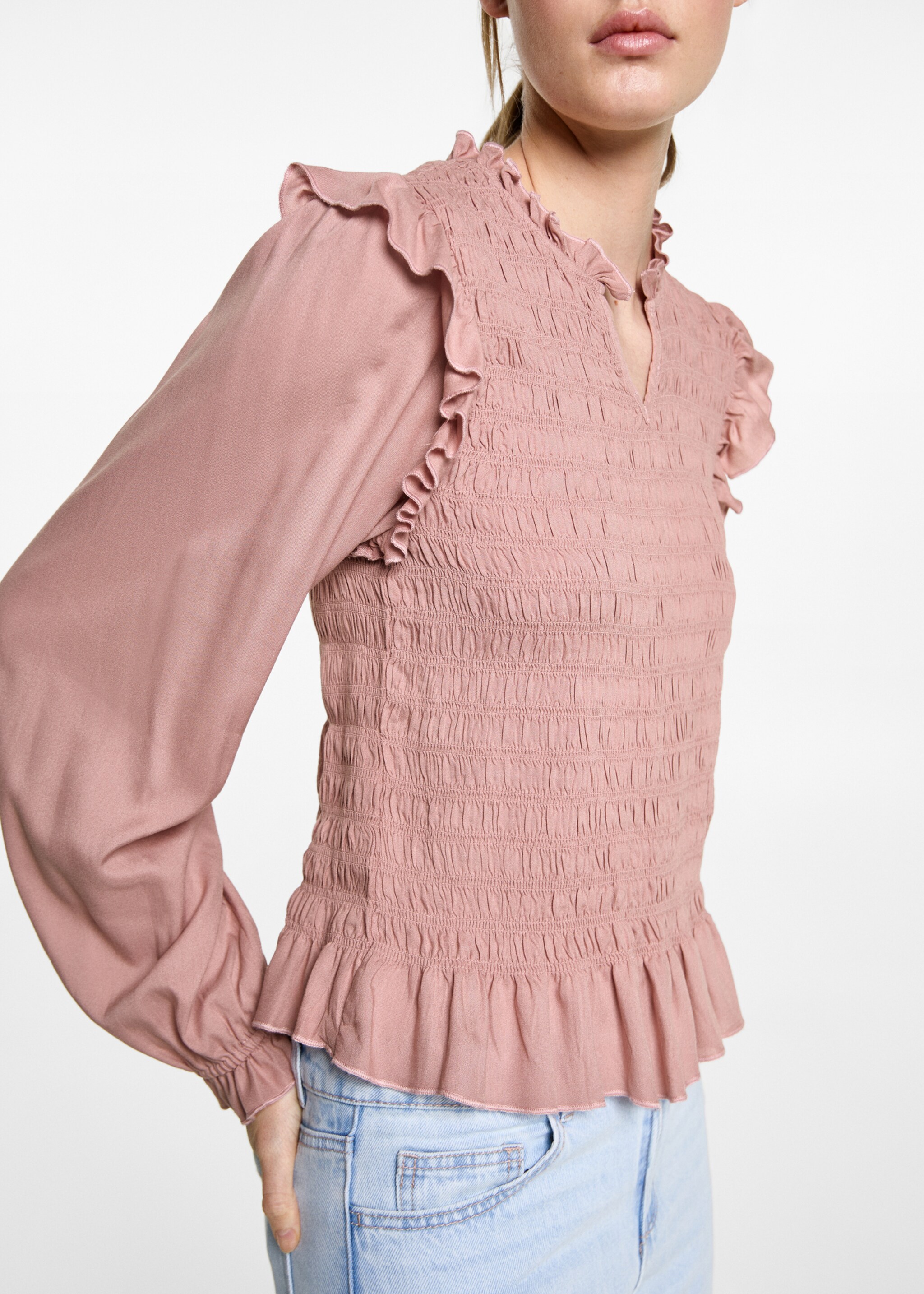 Brusa frunzida volants - Detall de l'article 6, Rosa pastel. Ref: 87042537-00.