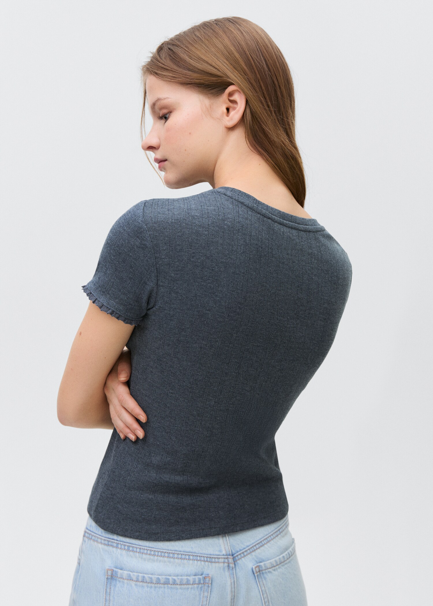 Sleeve detail t-shirt - Reverse of the article